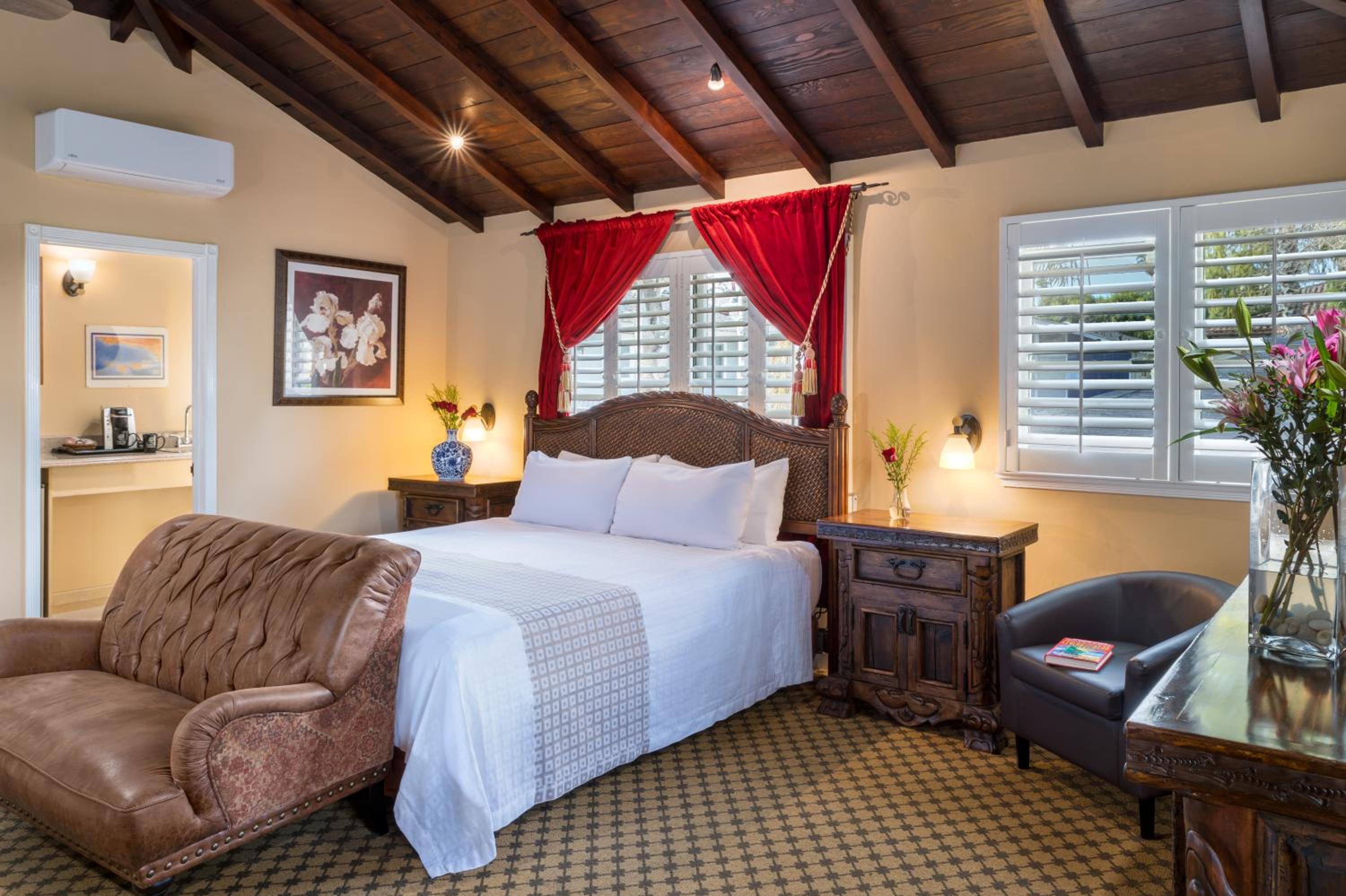 Santa Rosa Casita - Photo 1