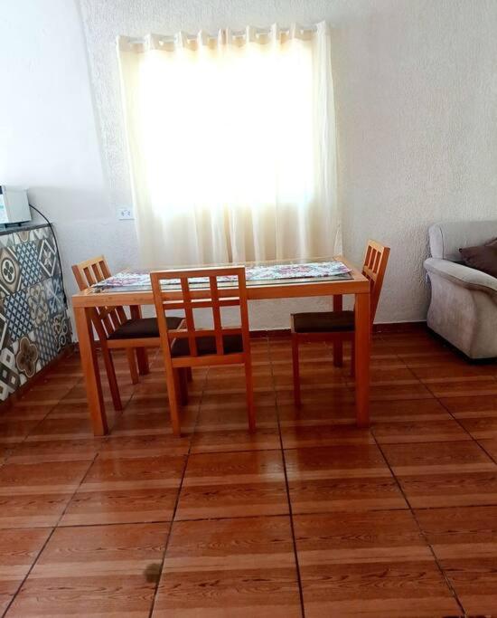 One-Bedroom House photo 2