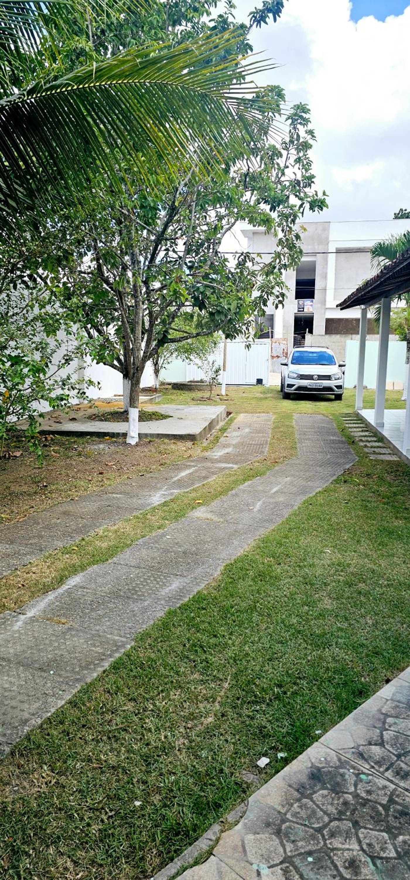 Three-Bedroom House photo 2