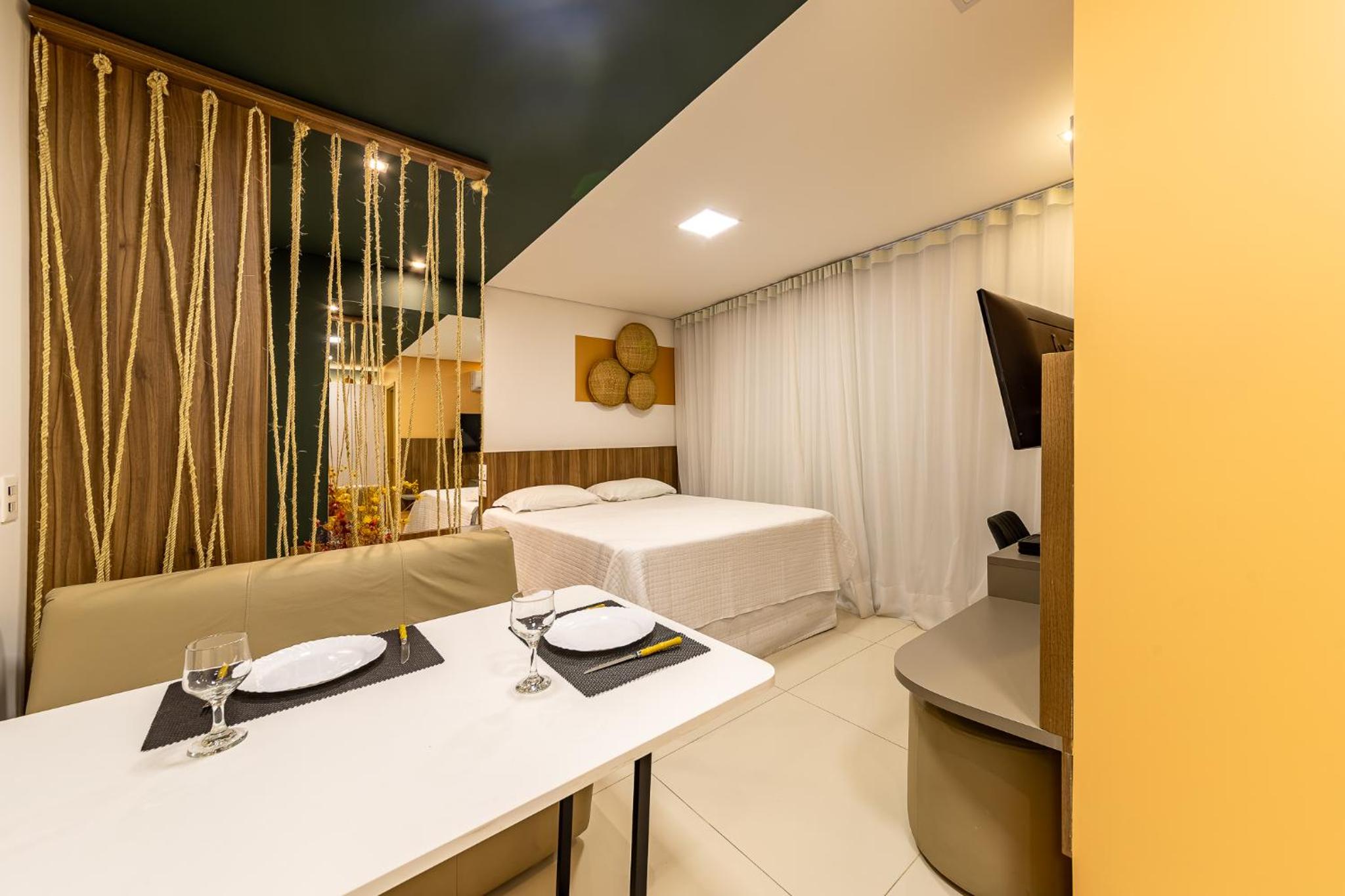 Studio Apartment With Queen Bed photo 2