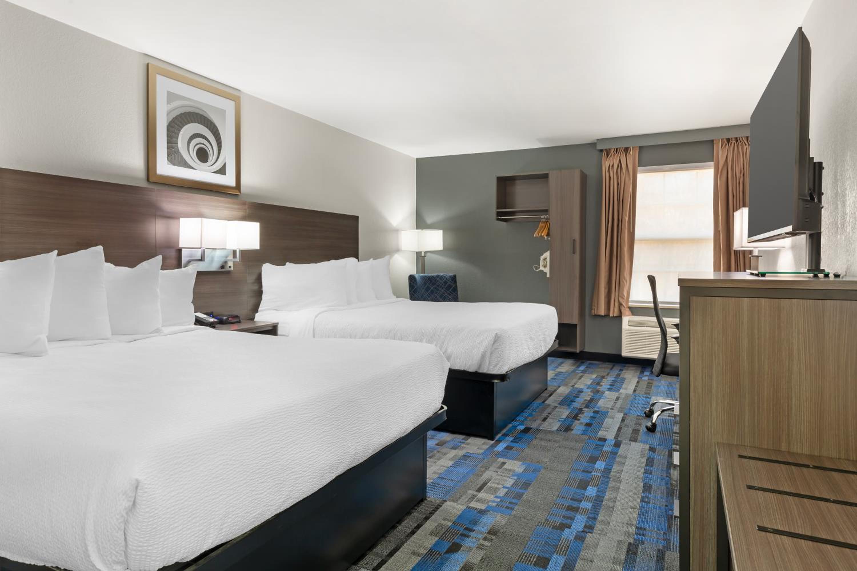 Queen Room with Two Queen Beds - Non-Smoking