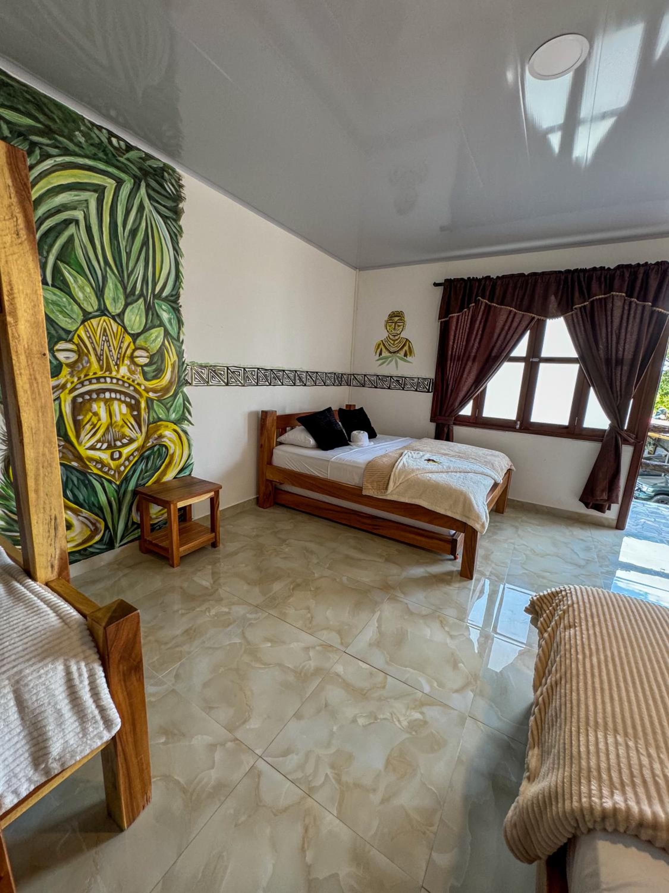 Family Room With Private Bathroom photo 1