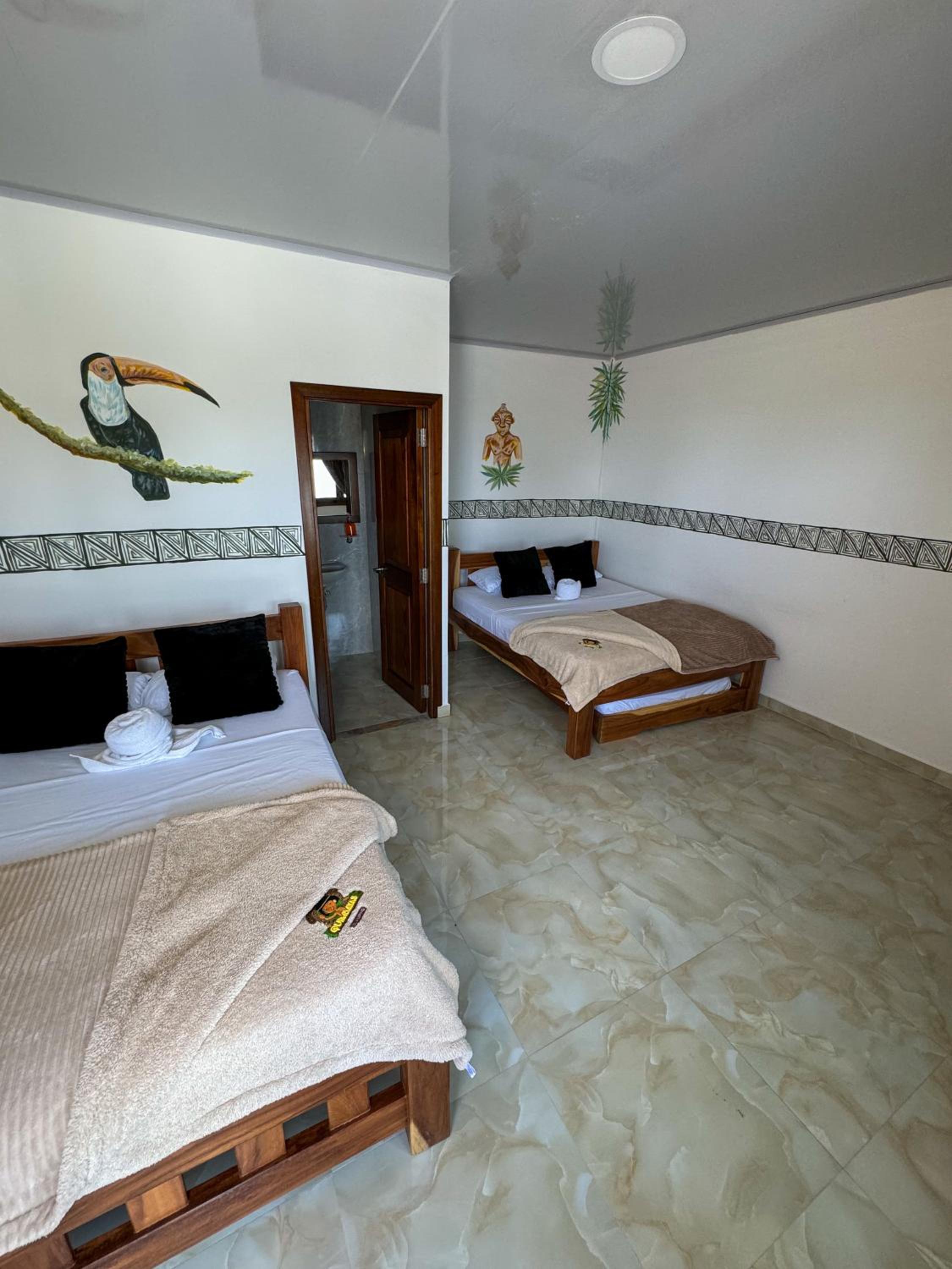 Quadruple Room With Private Bathroom photo 1