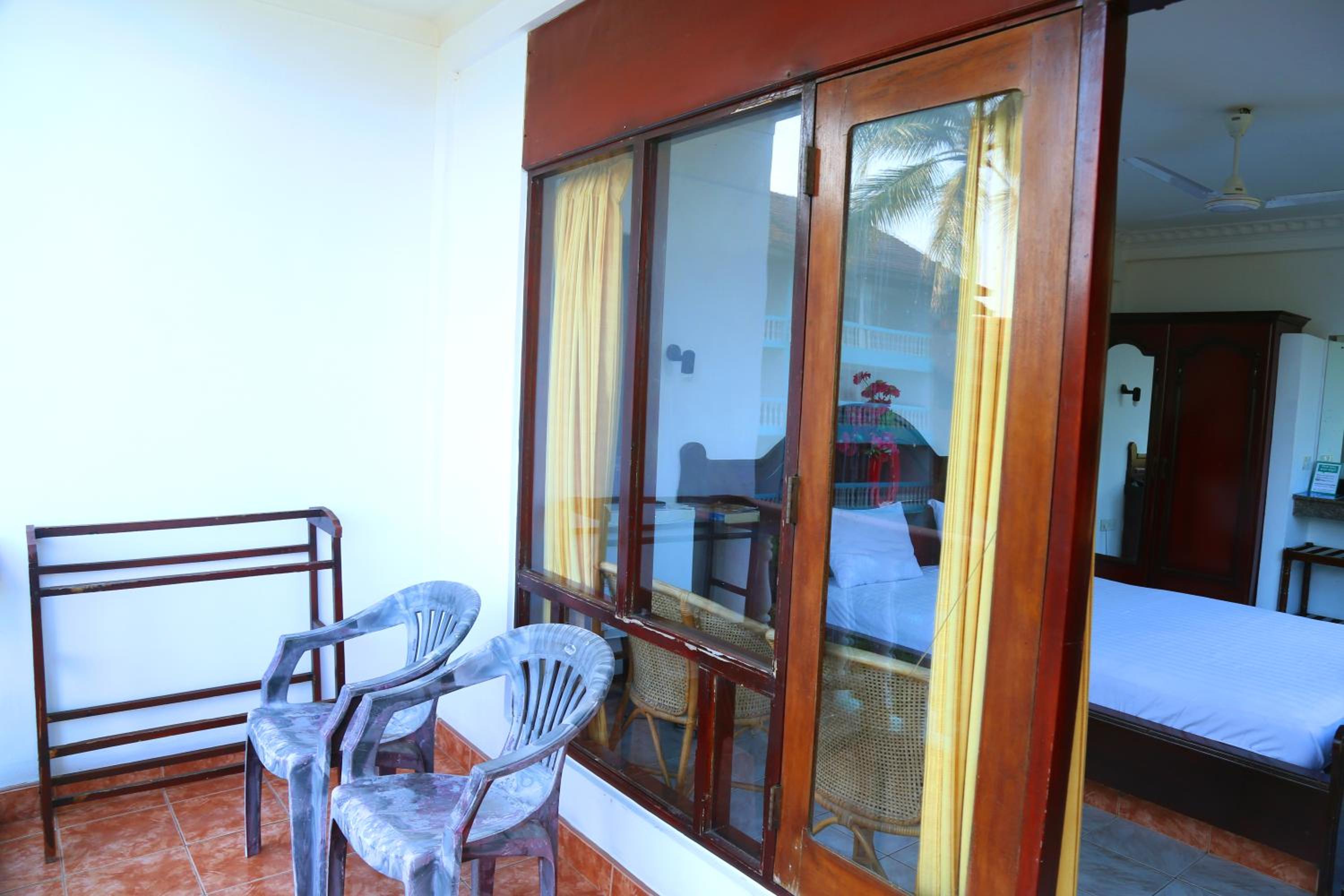 Deluxe Double Room with Sea View Including Private Airport Pickup & Drop