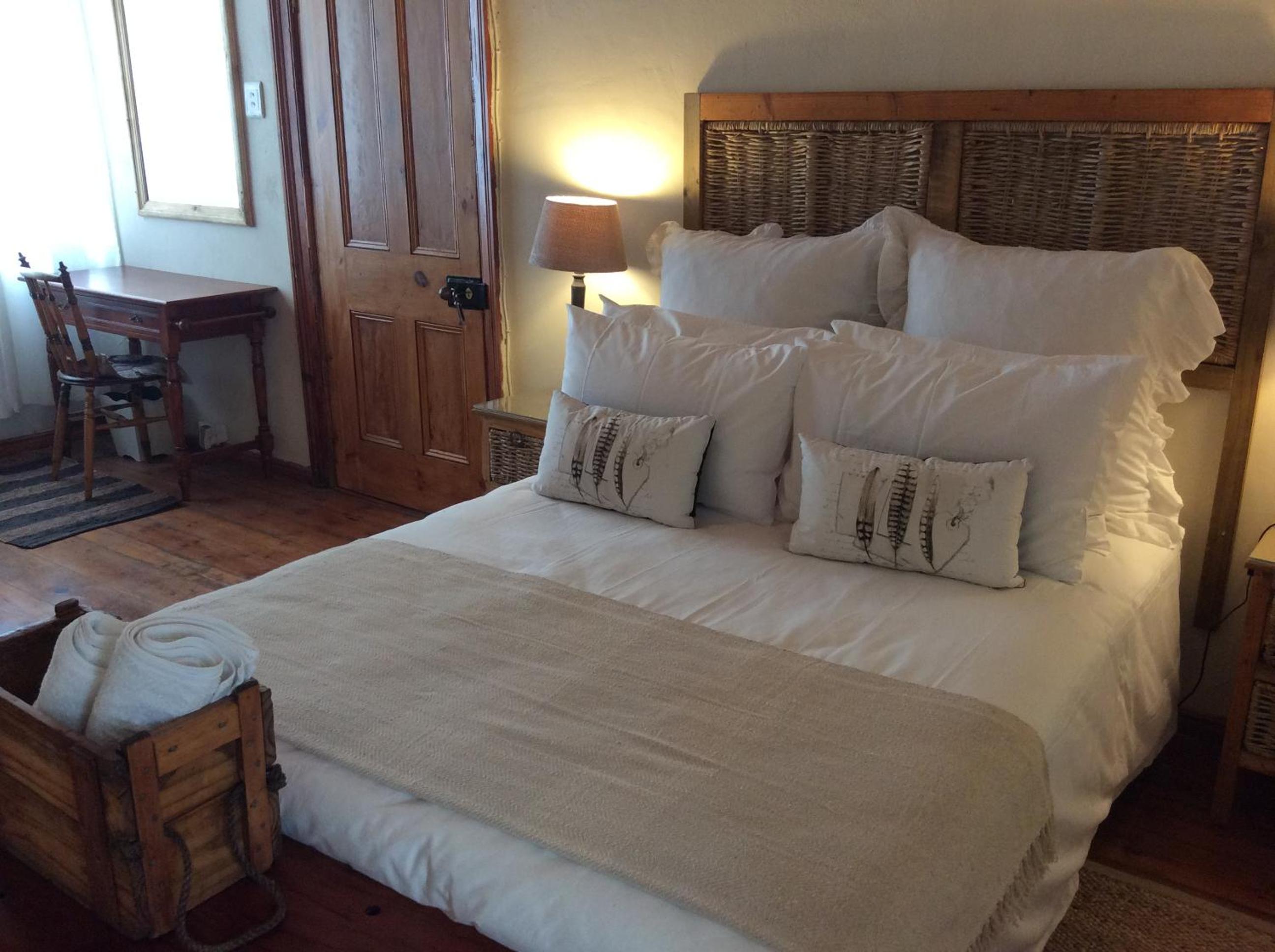 Three-Bedroom Cottage - Photo 1