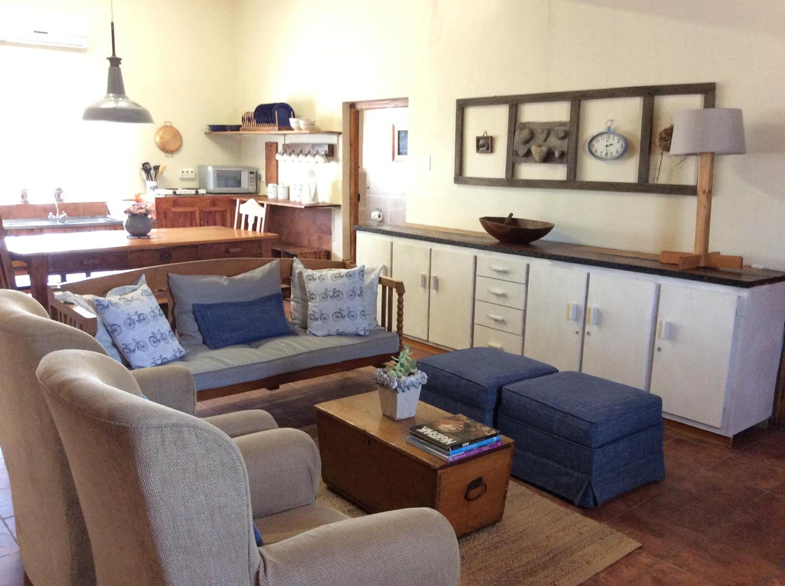 Three-Bedroom Cottage - Photo 6