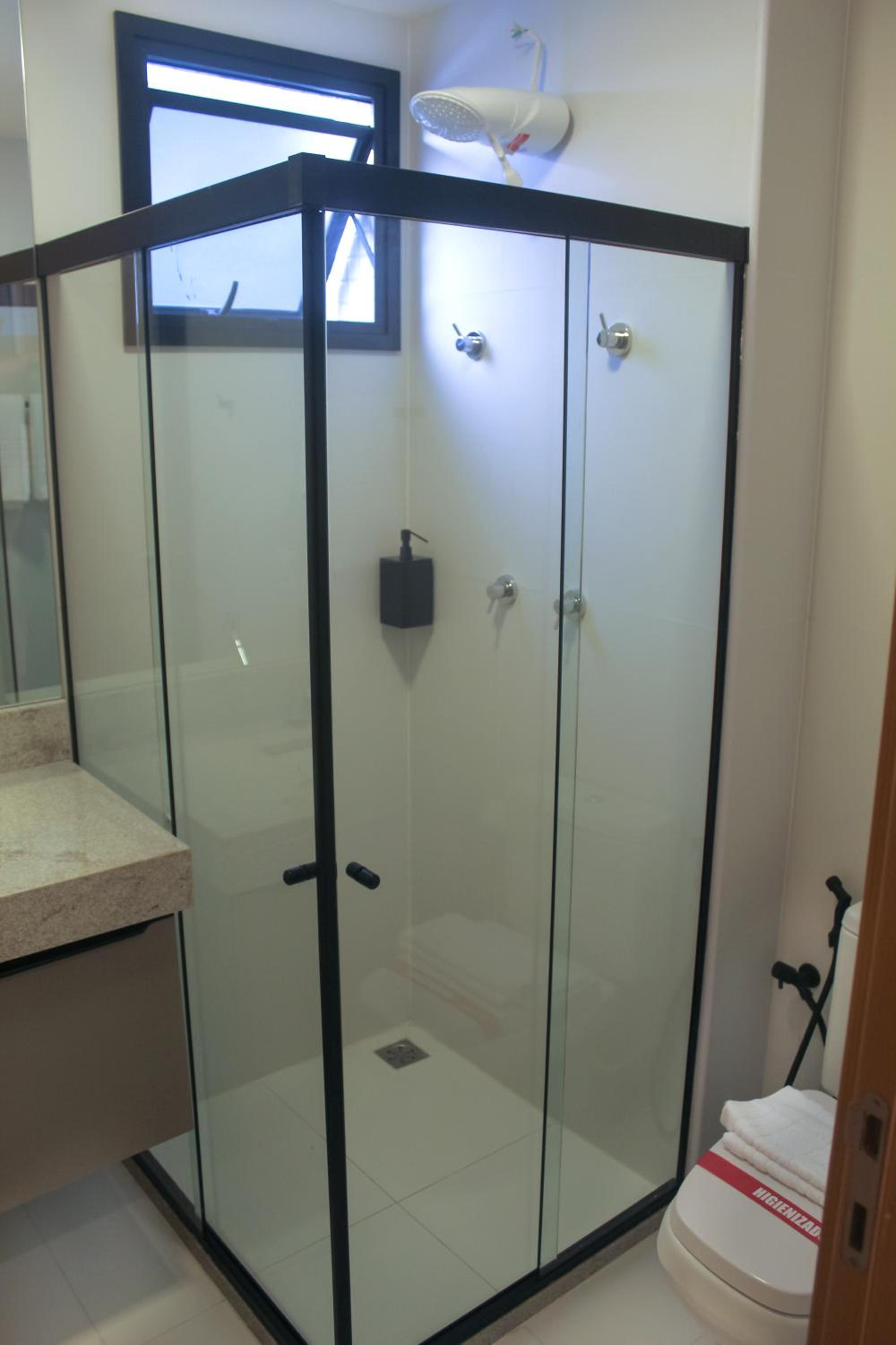 Deluxe One-Bedroom Apartment with Ocean View photo 2