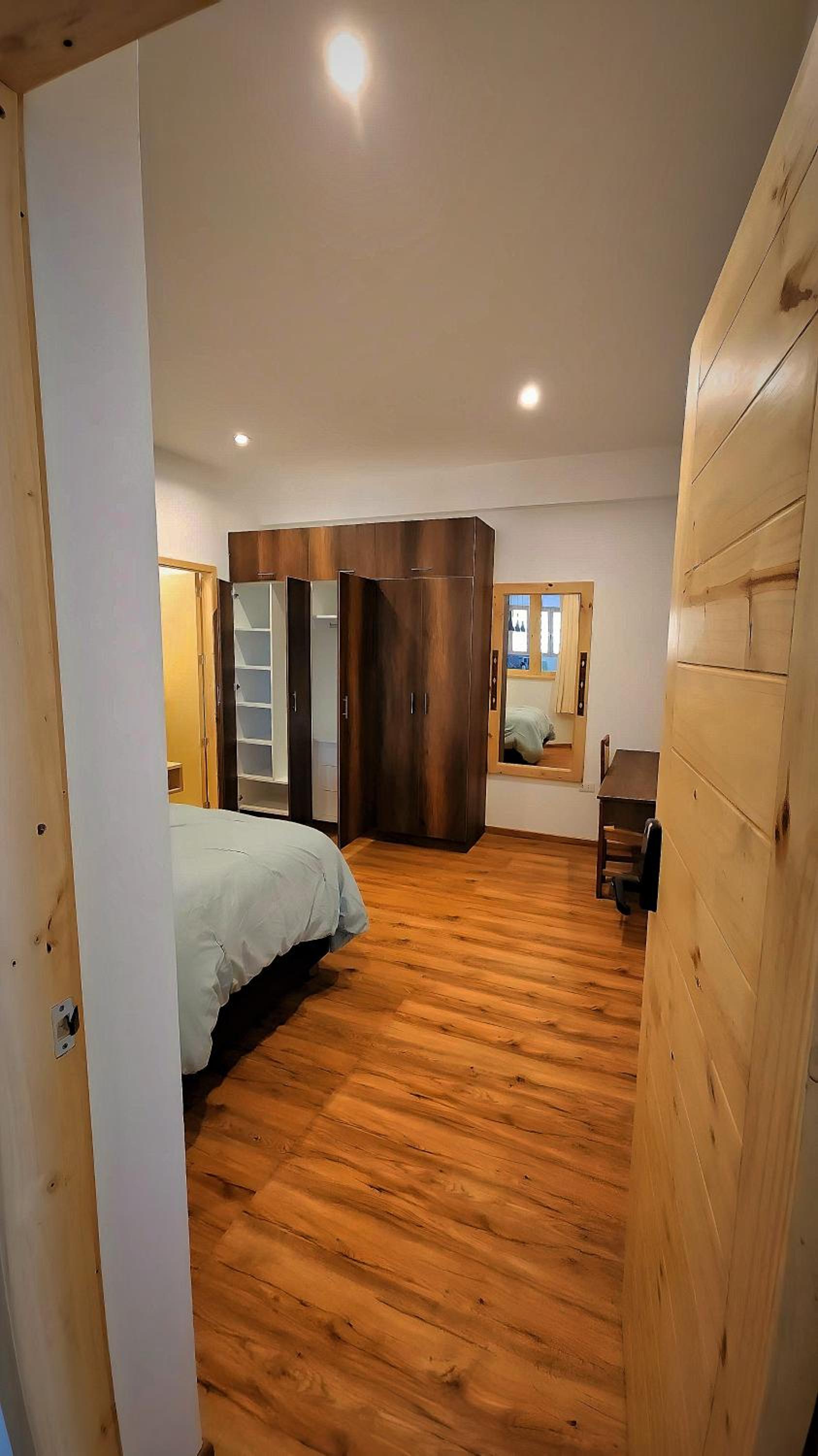 Three-Bedroom Apartment photo 3
