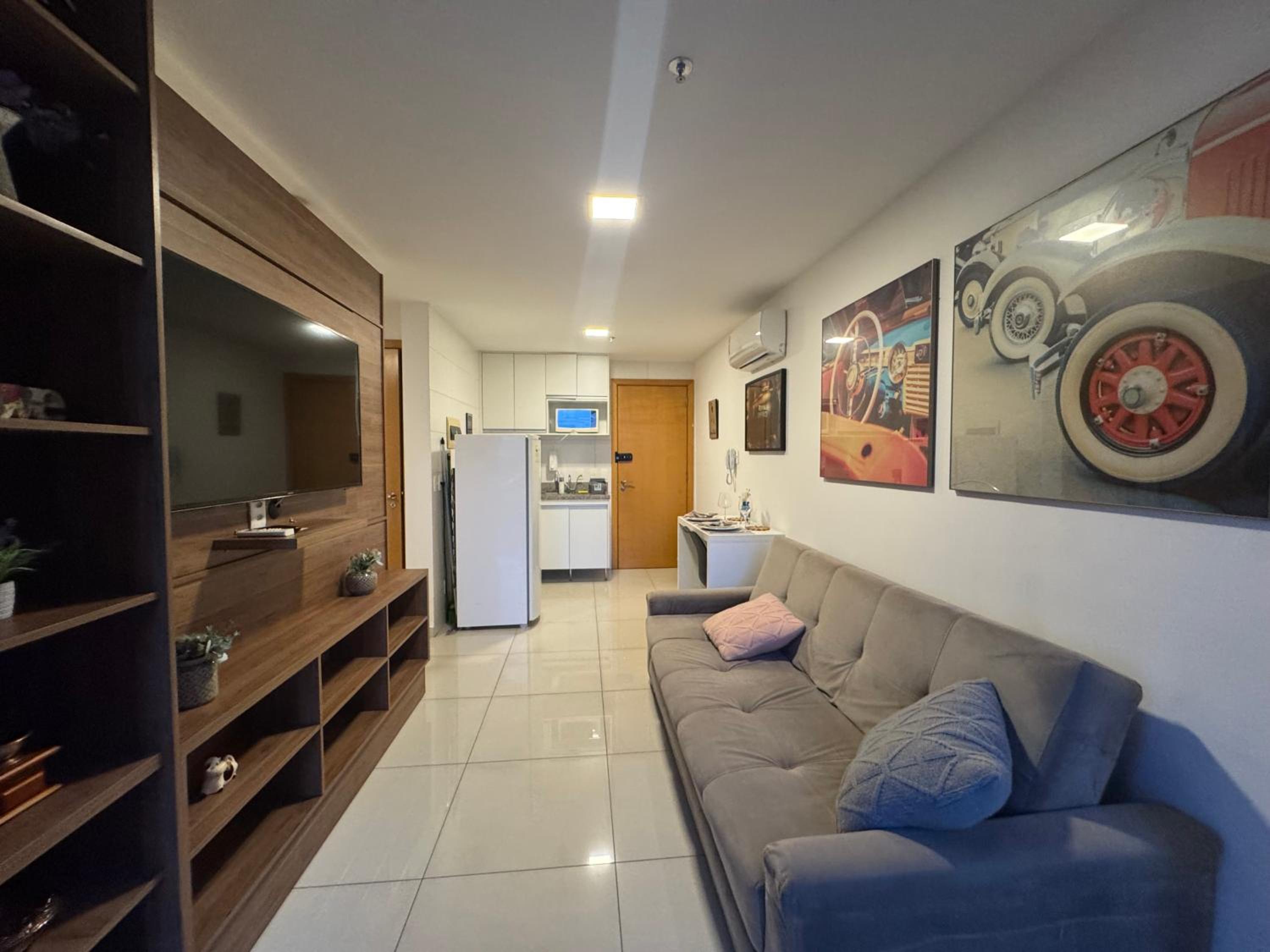 One-Bedroom Apartment photo 2