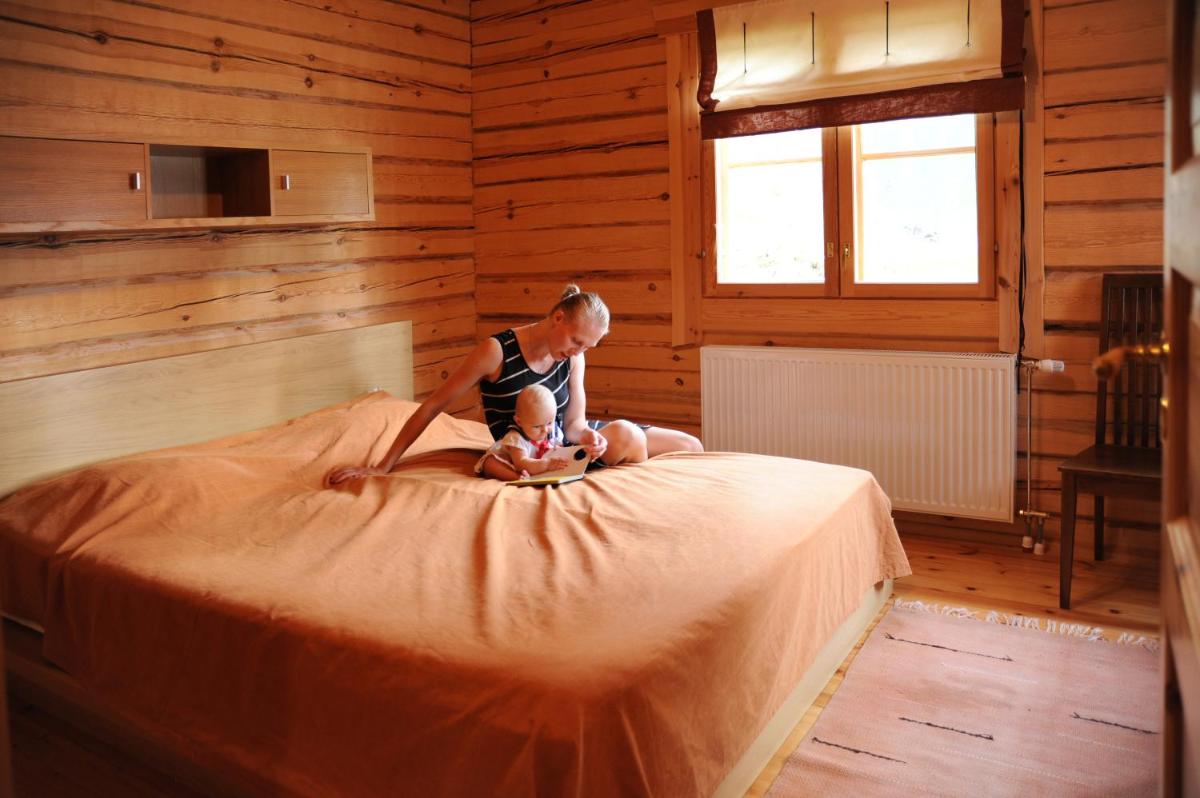 Three-Bedroom Chalet photo 1
