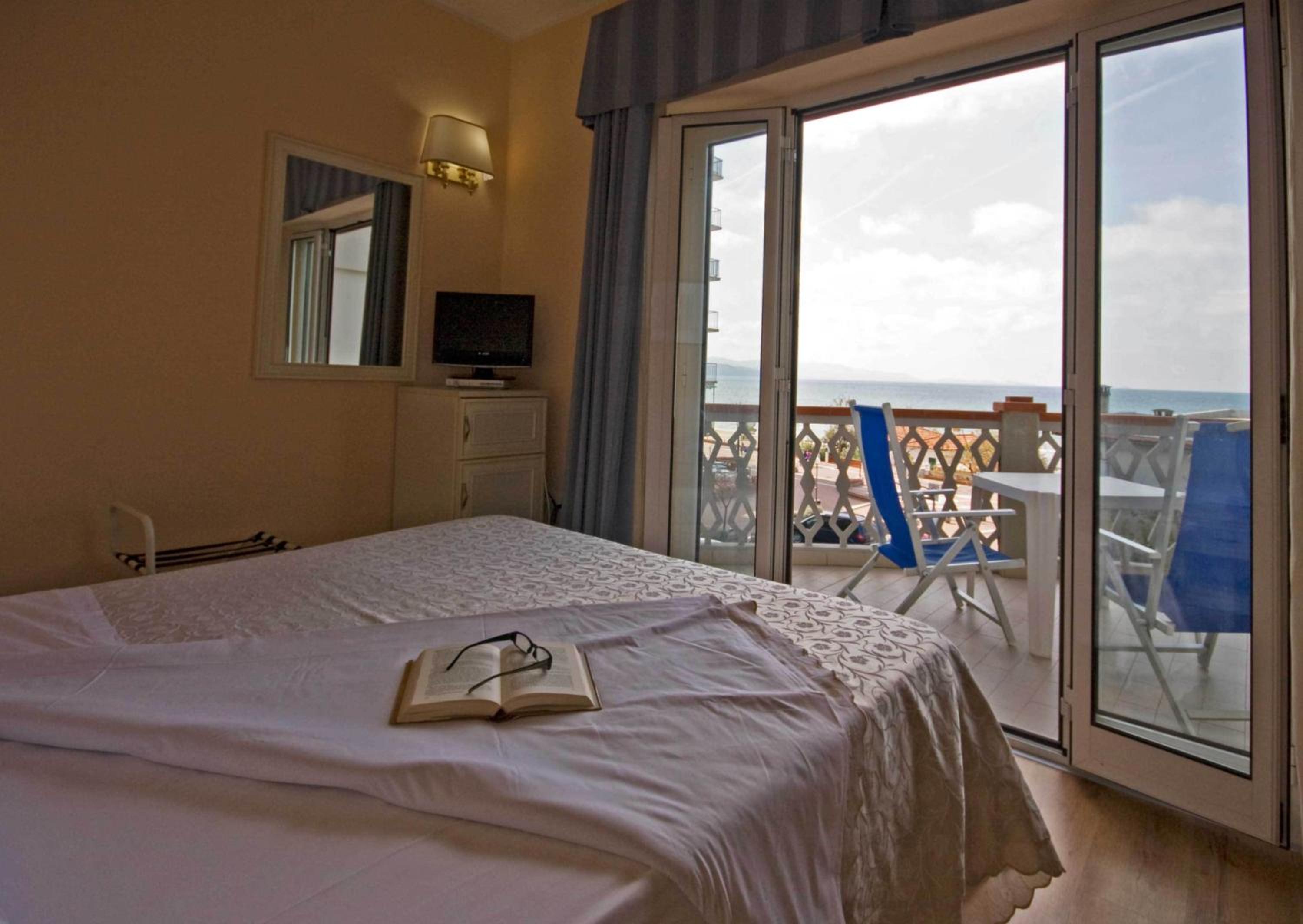 Comfort Double or Twin Room photo 3