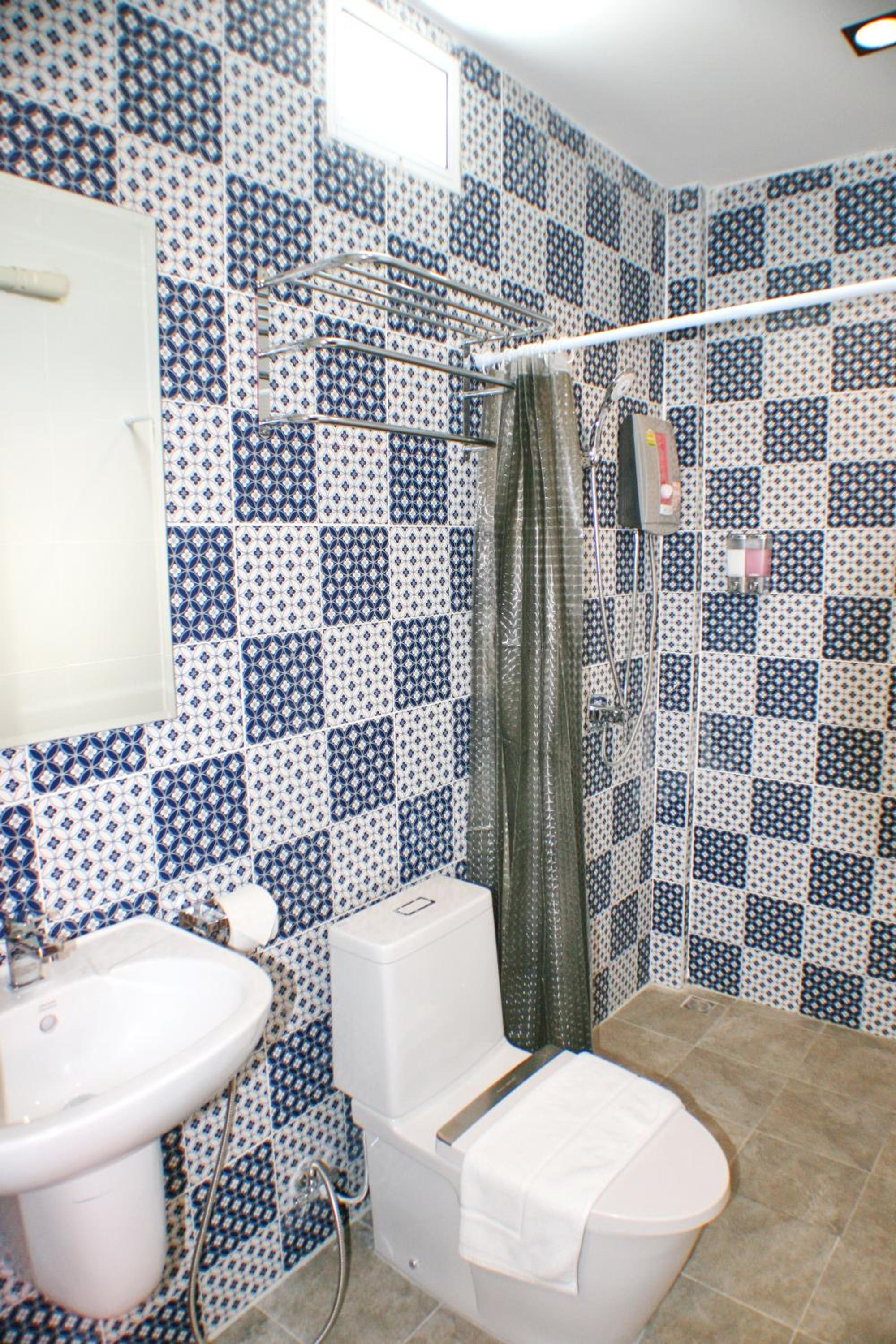 Double Room with Private Bathroom photo 2