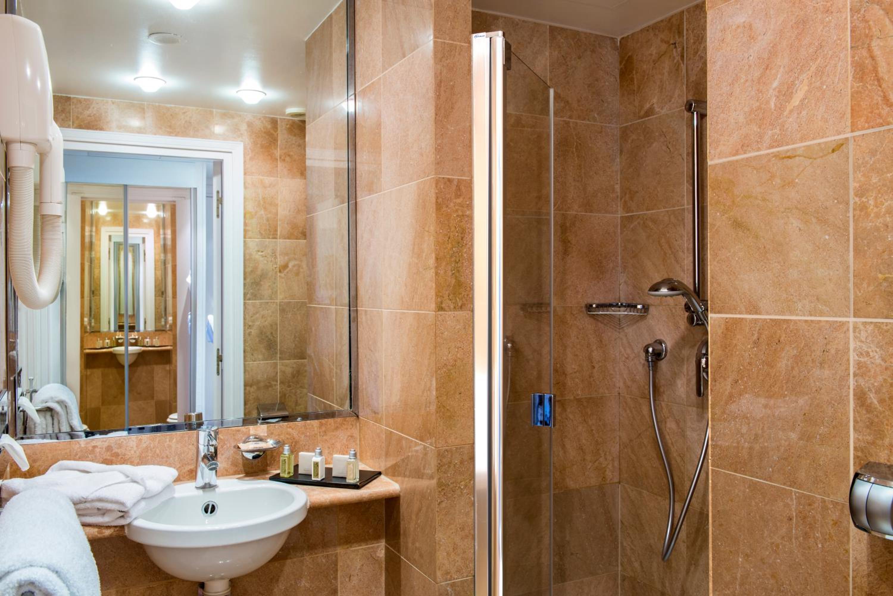 Superior Double Room - L'Affranchie photo 2