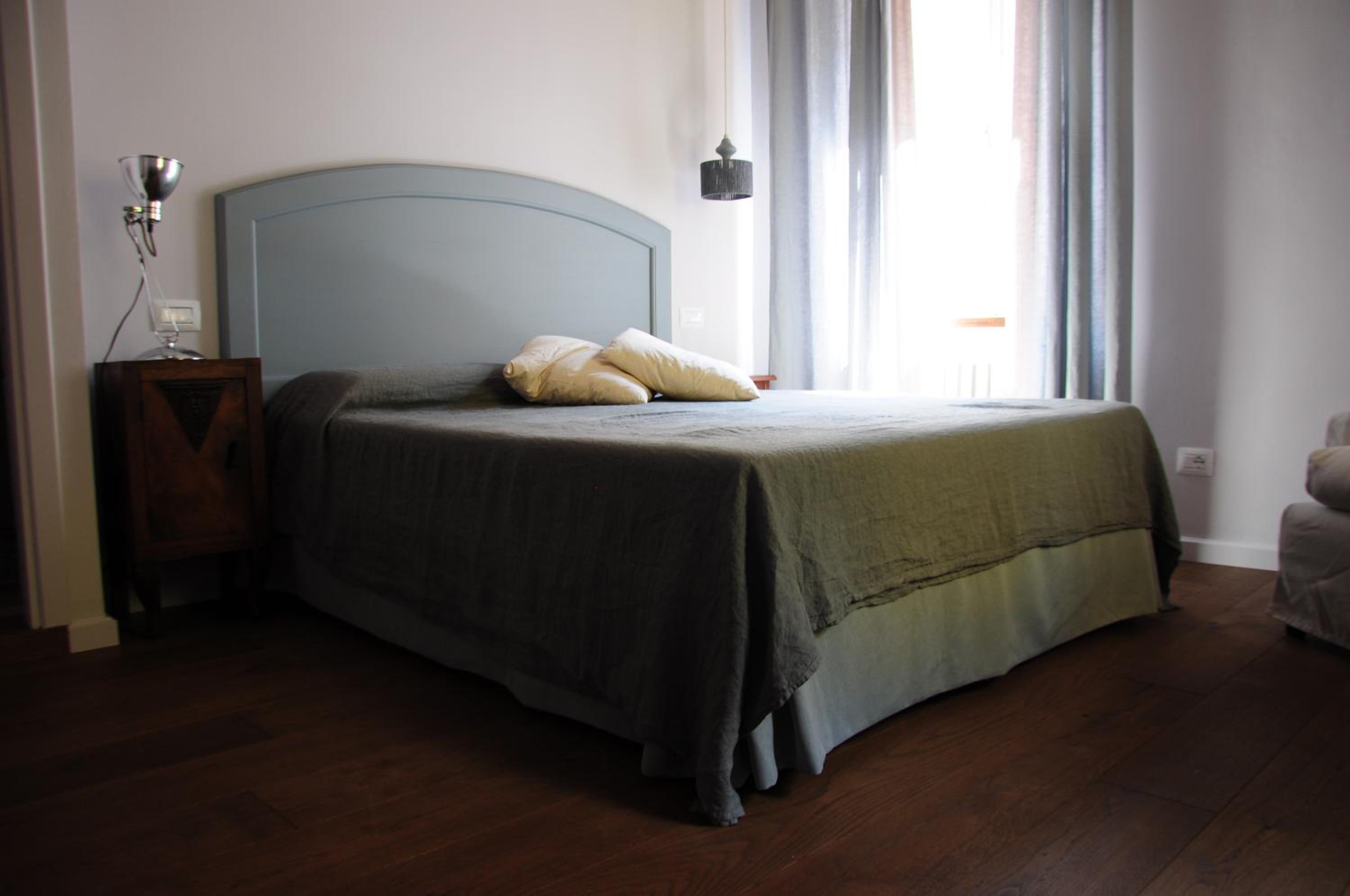 Large Double Room photo 1