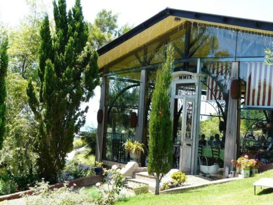 Four-Bedroom House photo 3