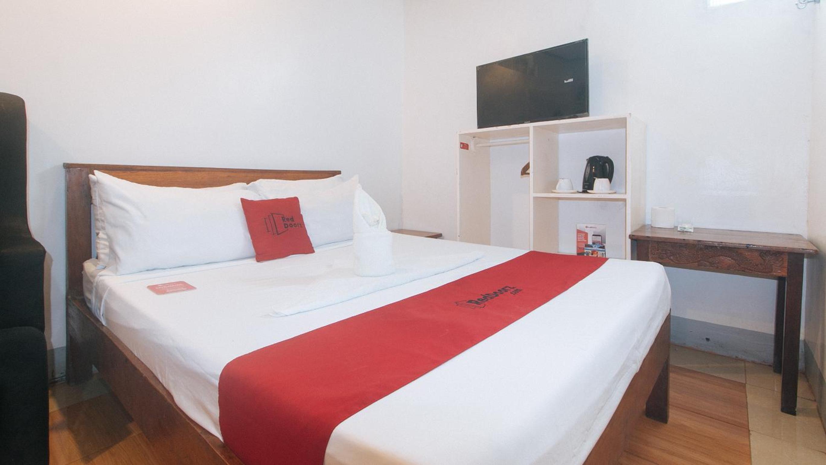 Double Room - Photo 3