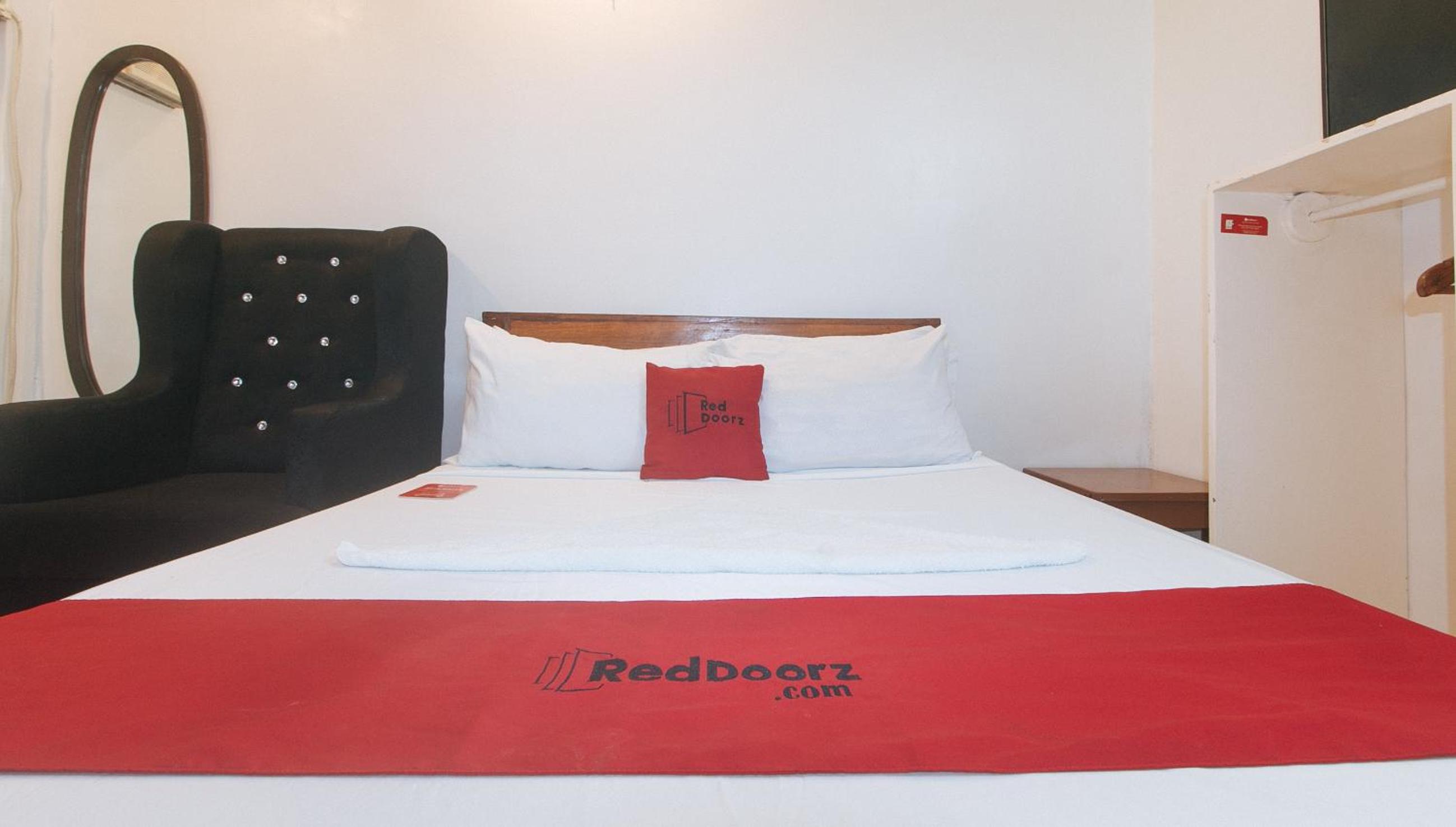 Double Room - Photo 6