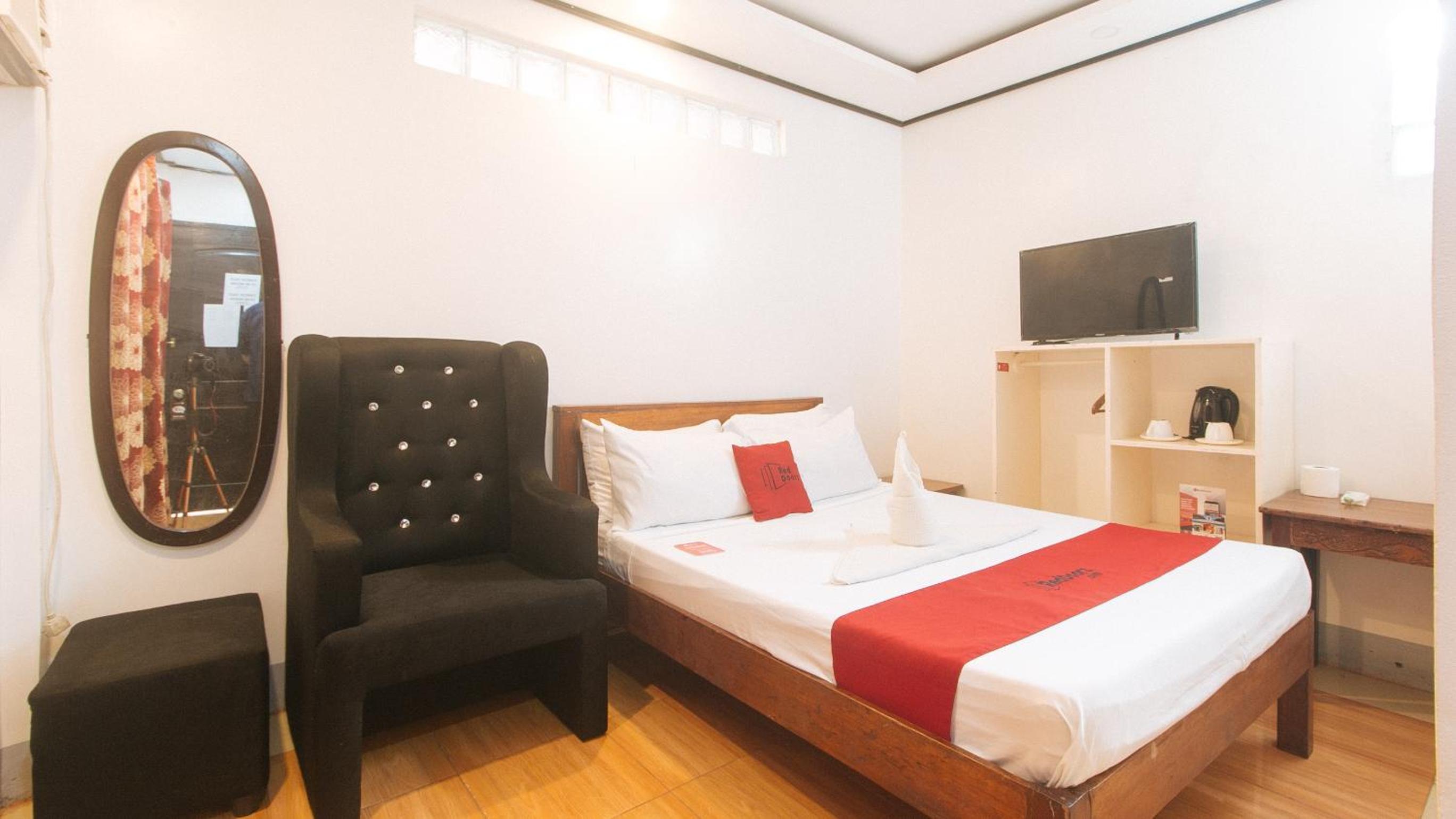 Double Room - Photo 1