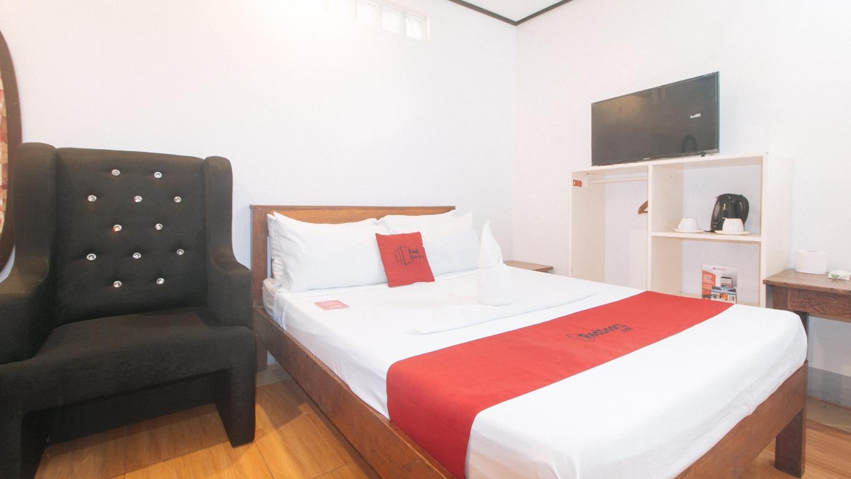 Double Room - Photo 4