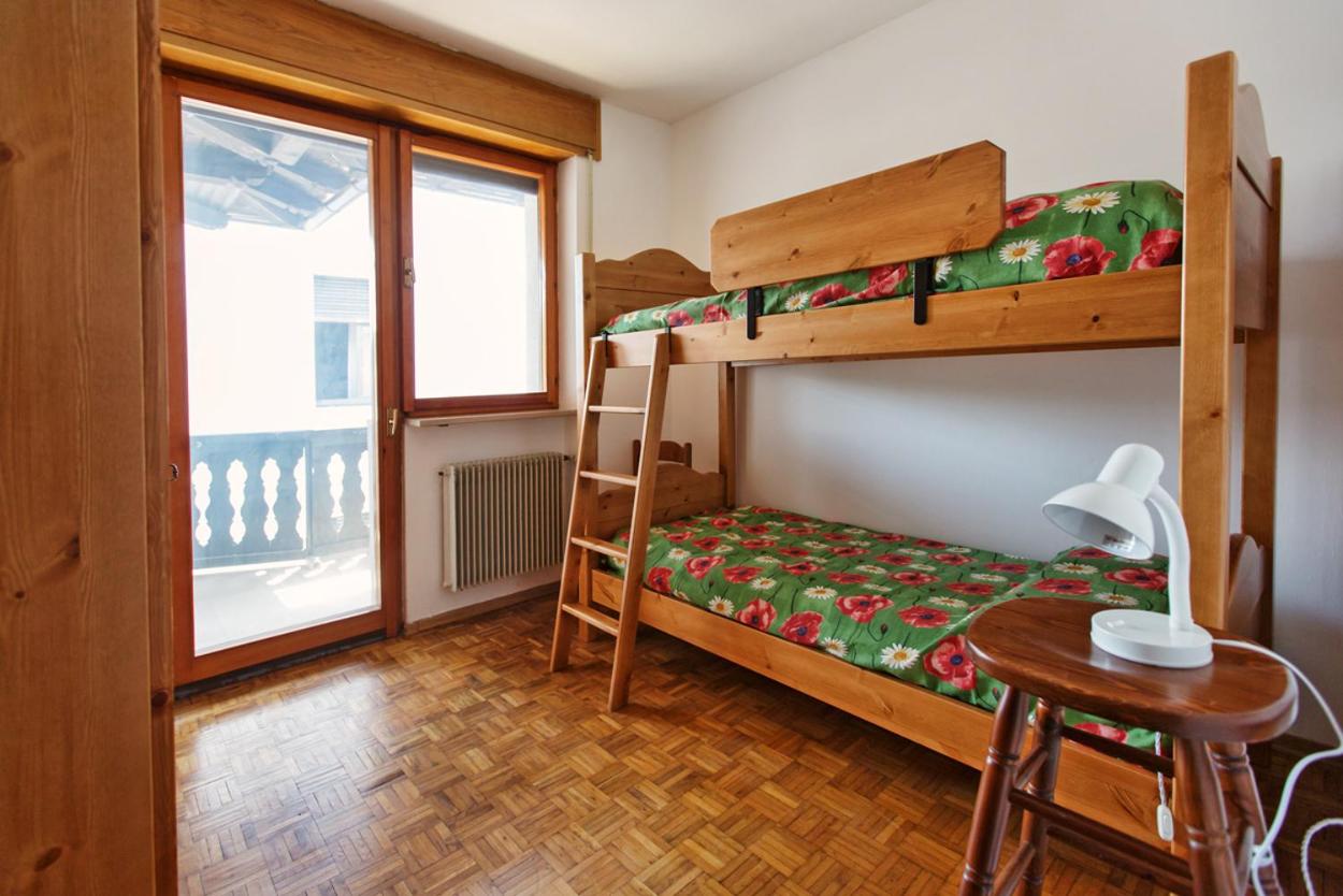 Three-Bedroom Apartment - Photo 3