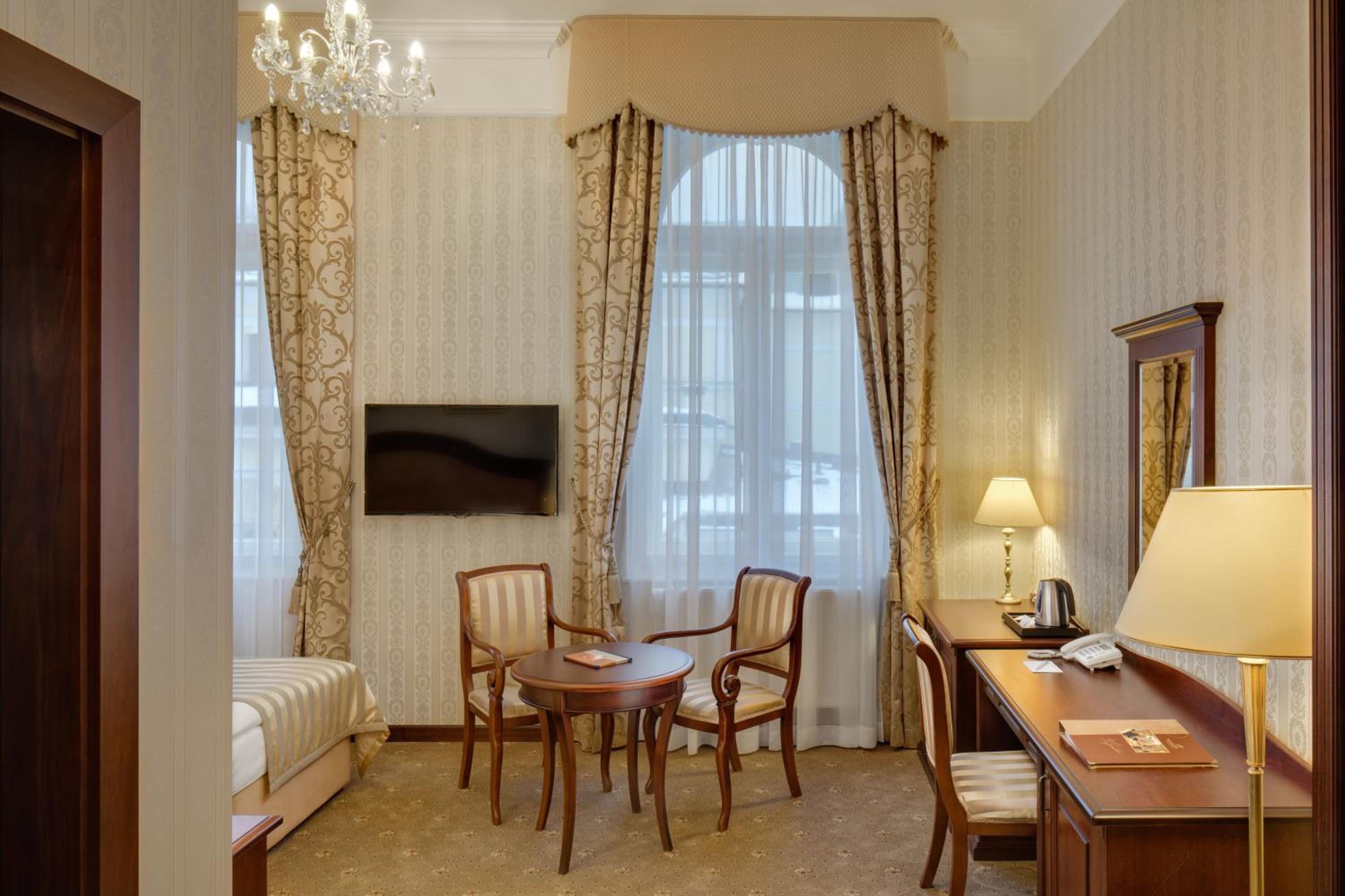 Superior Deluxe Double Room with Wellness and Fitness Access - Photo 1