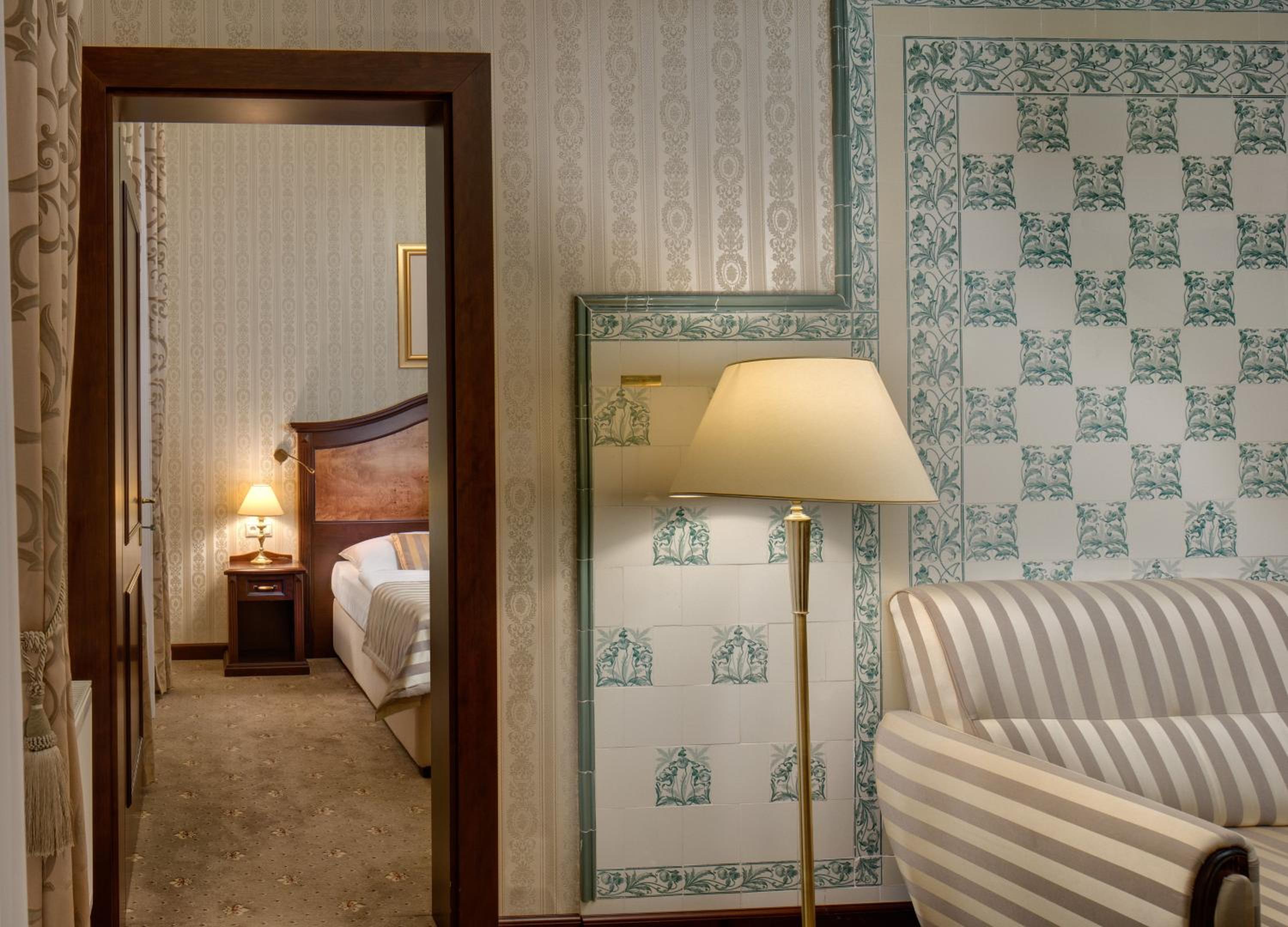 Junior Suite with Wellness and Fitness Access - Photo 4