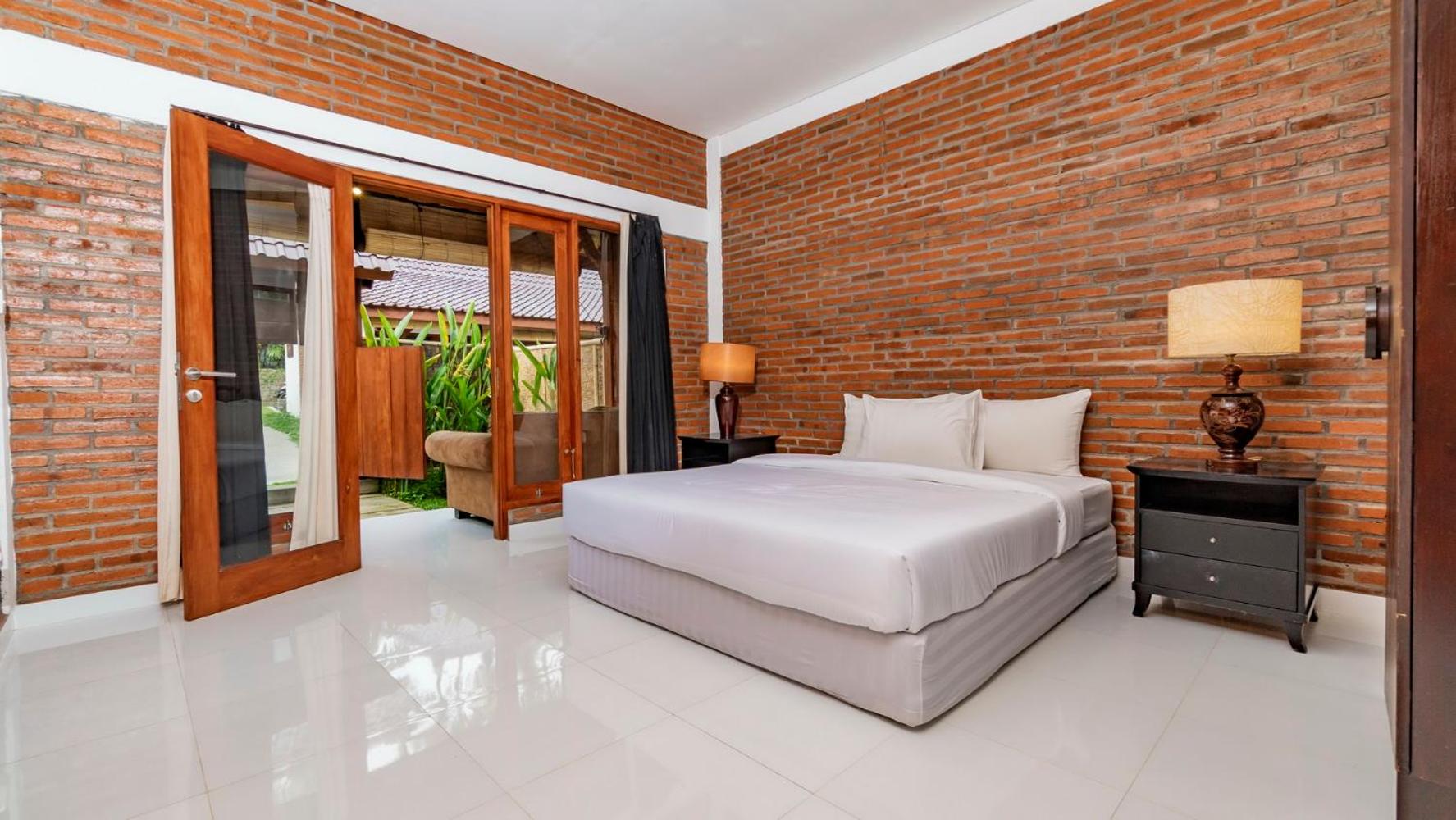 Two-Bedroom Villa - Photo 16