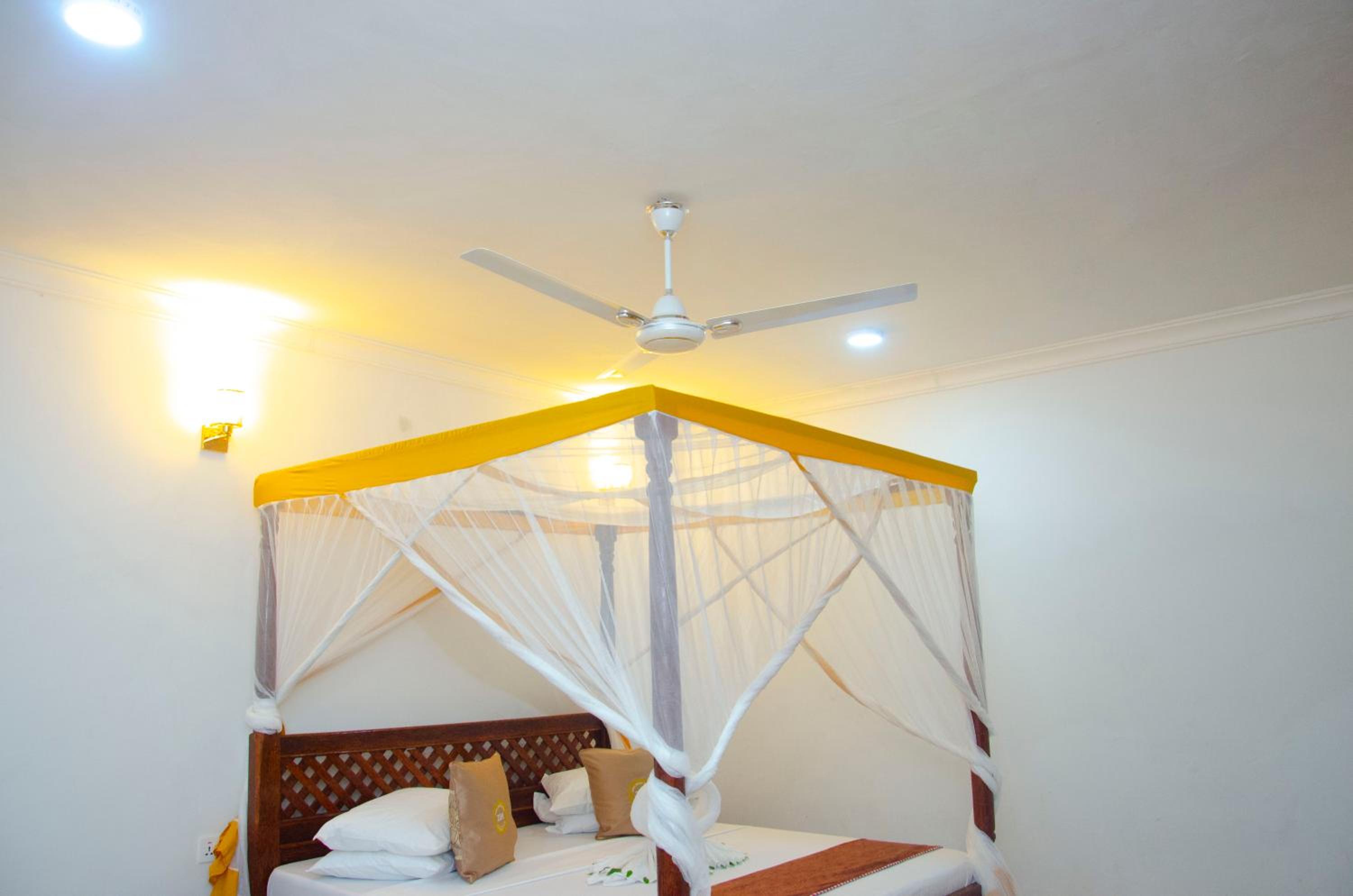 Double Room With Pool View photo 2