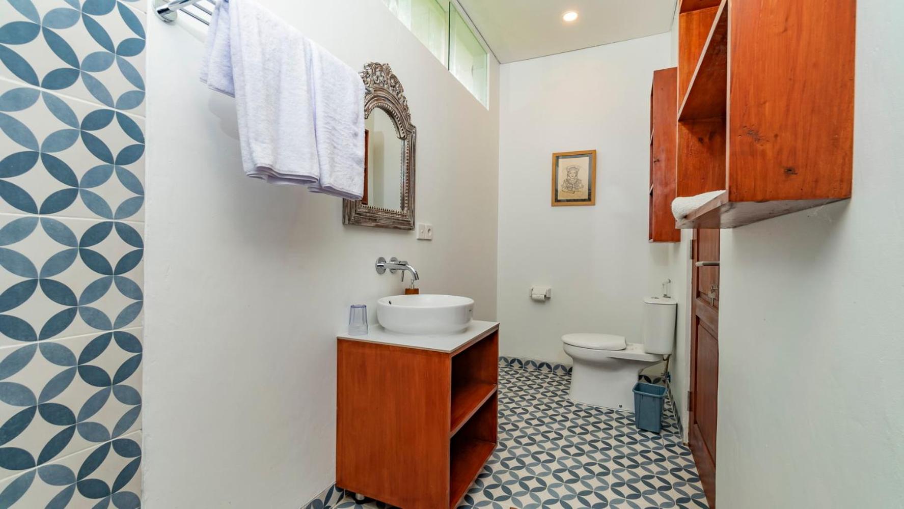 Two-Bedroom Villa - Photo 8