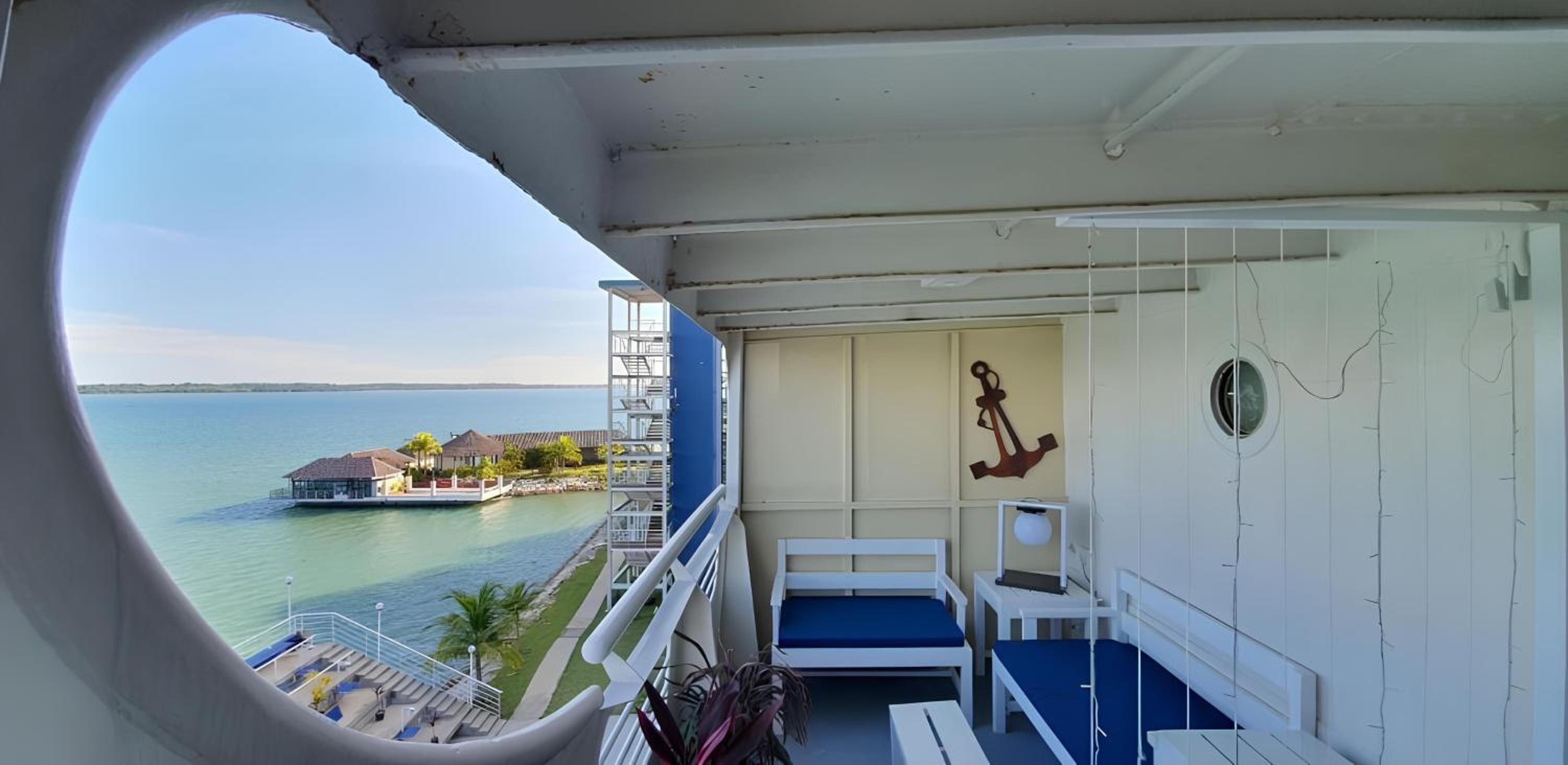 Family Room with Balcony - Photo 8