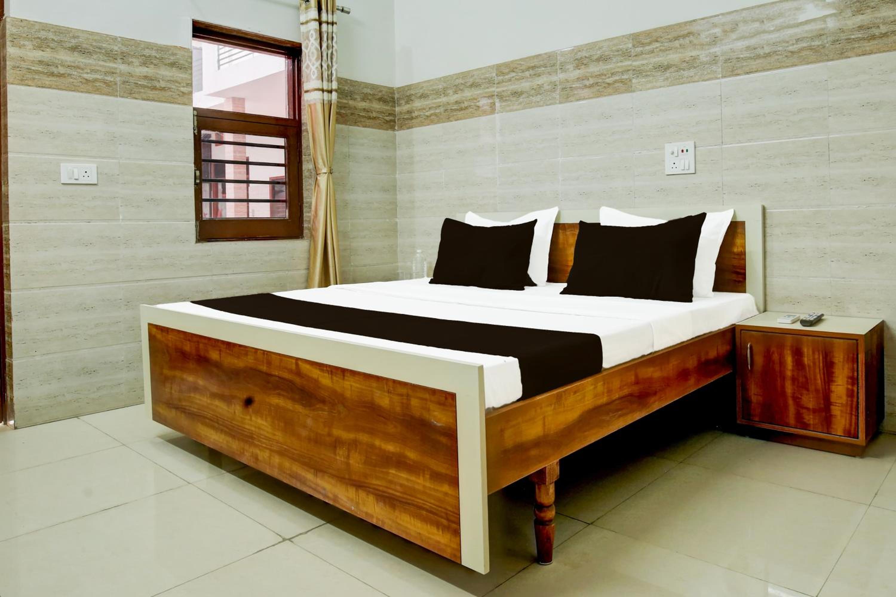 Classic Triple Room