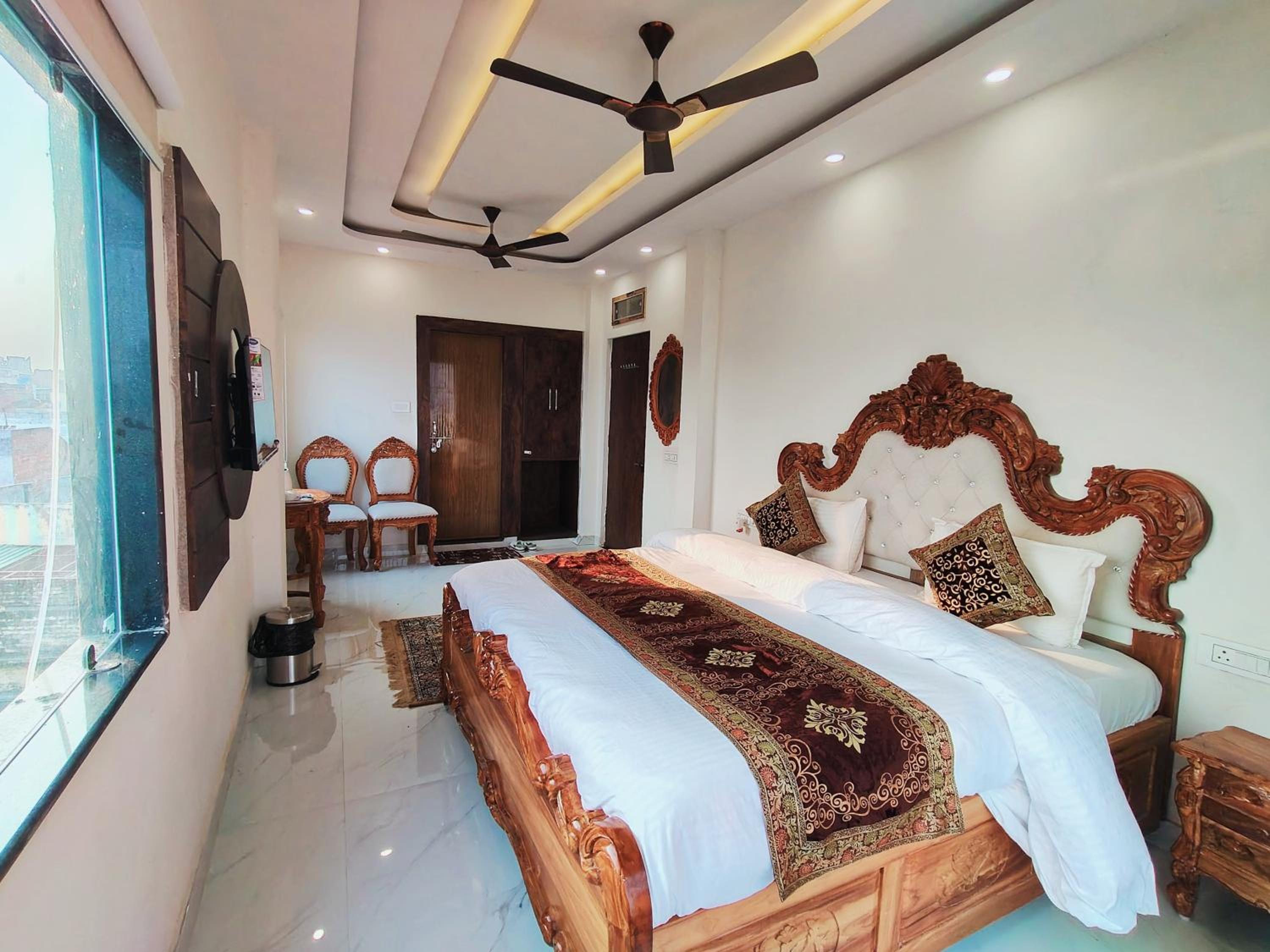 King Suite - Photo 1