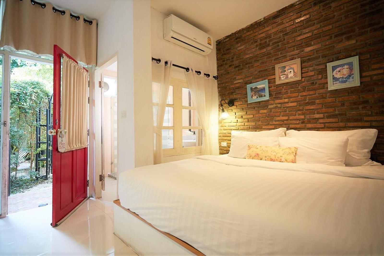 Superior Double Room with Balcony