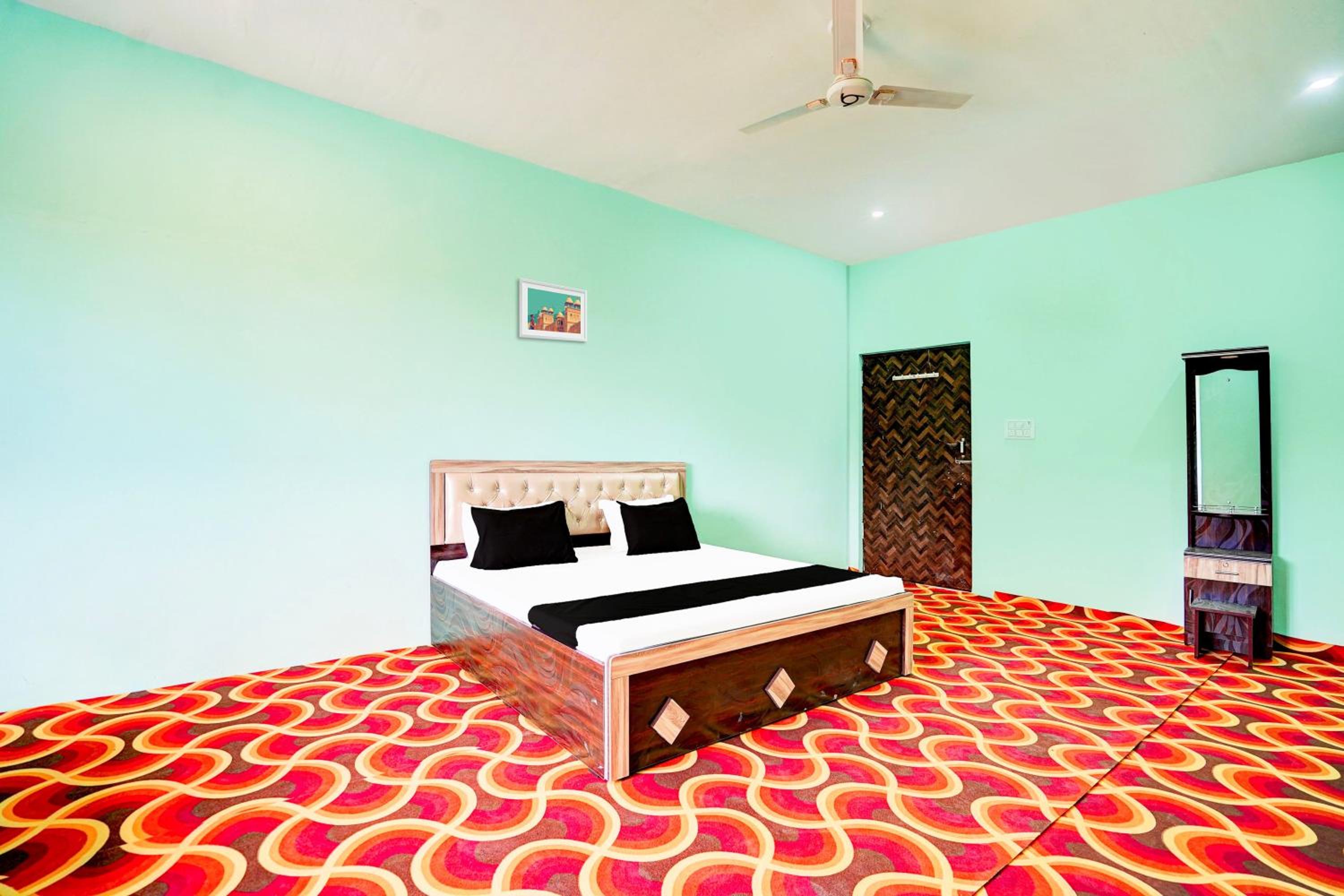 Deluxe Triple Room photo 3