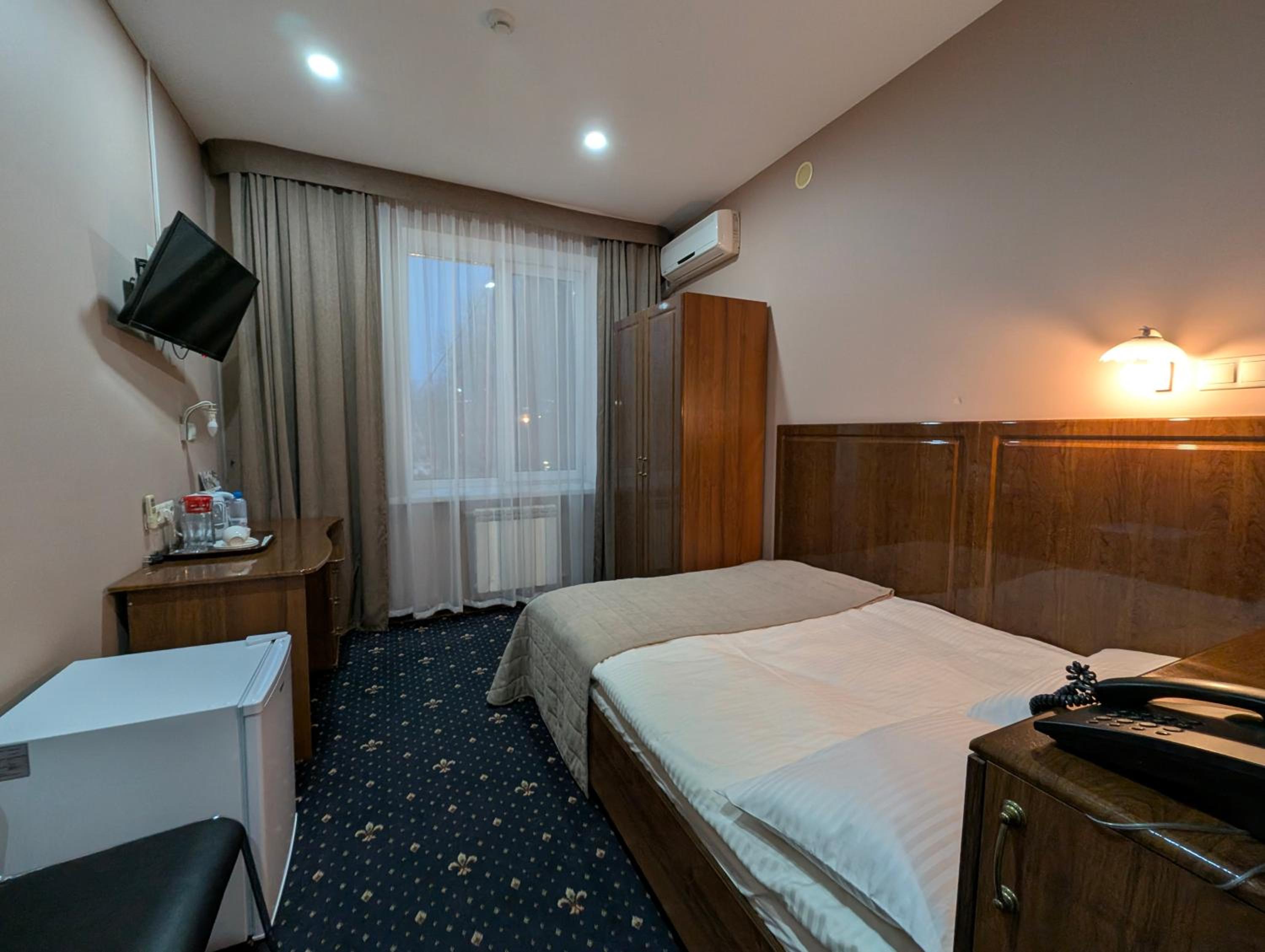 Basic Double Room photo 1