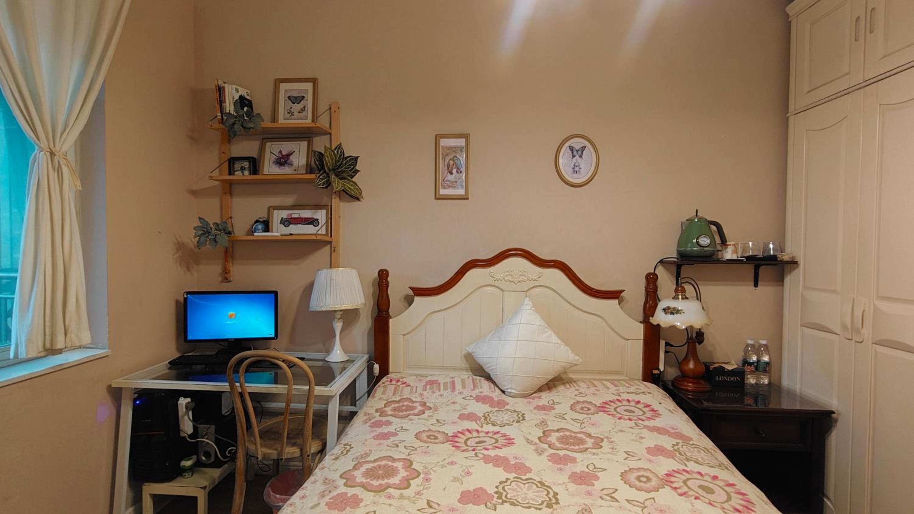 Double Room with Private External Bathroom photo 3