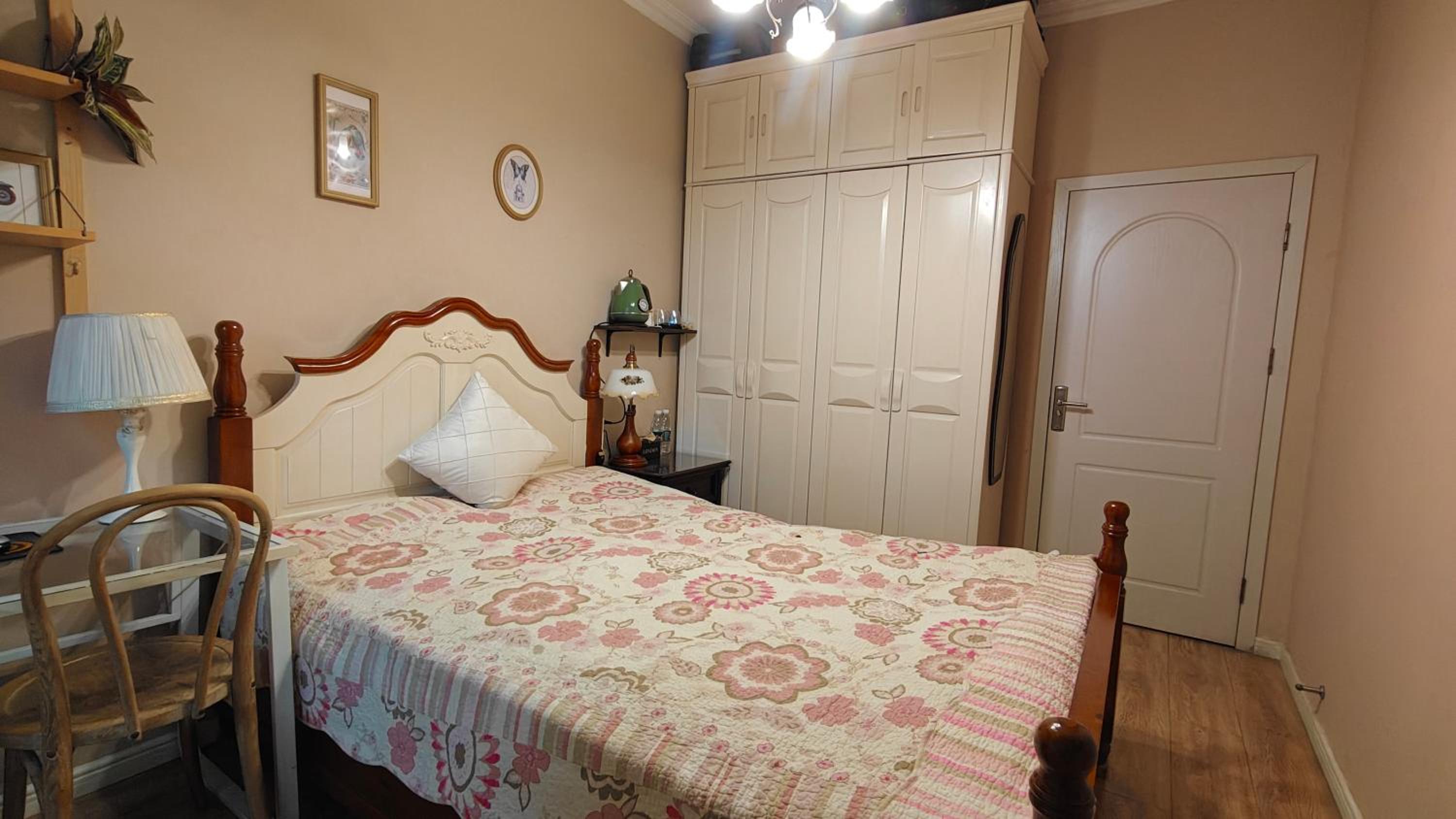 Double Room with Private External Bathroom photo 2