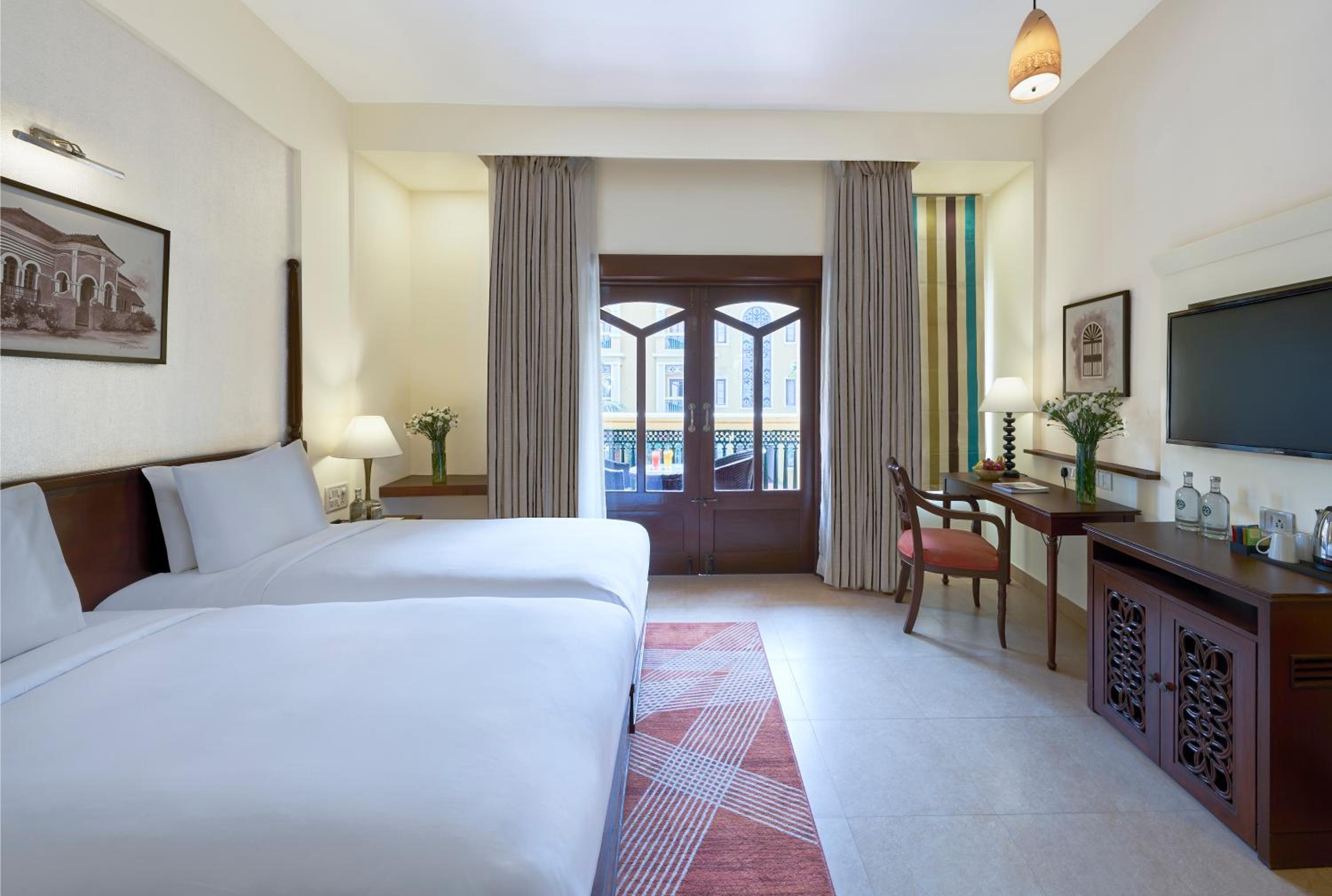 Deluxe Room Twin Bed Pool View with Balcony - Beer on arrival , Shuttle to nearest beach, 20% off on F&B