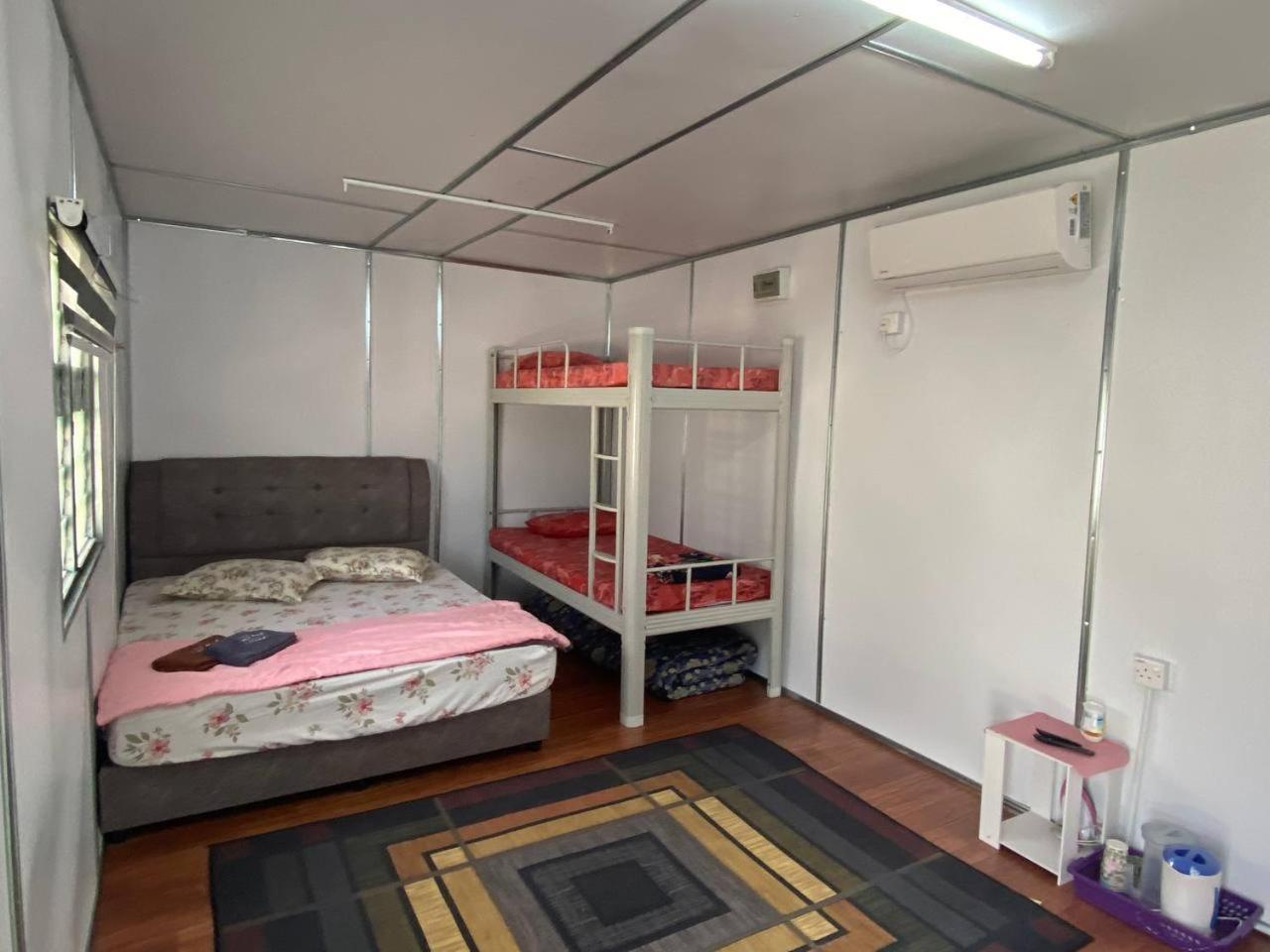 Mobile Home photo 1