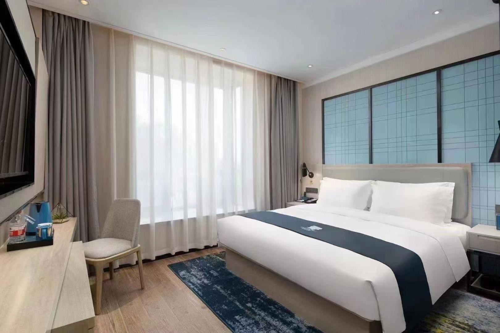 Deluxe Queen Room photo 3