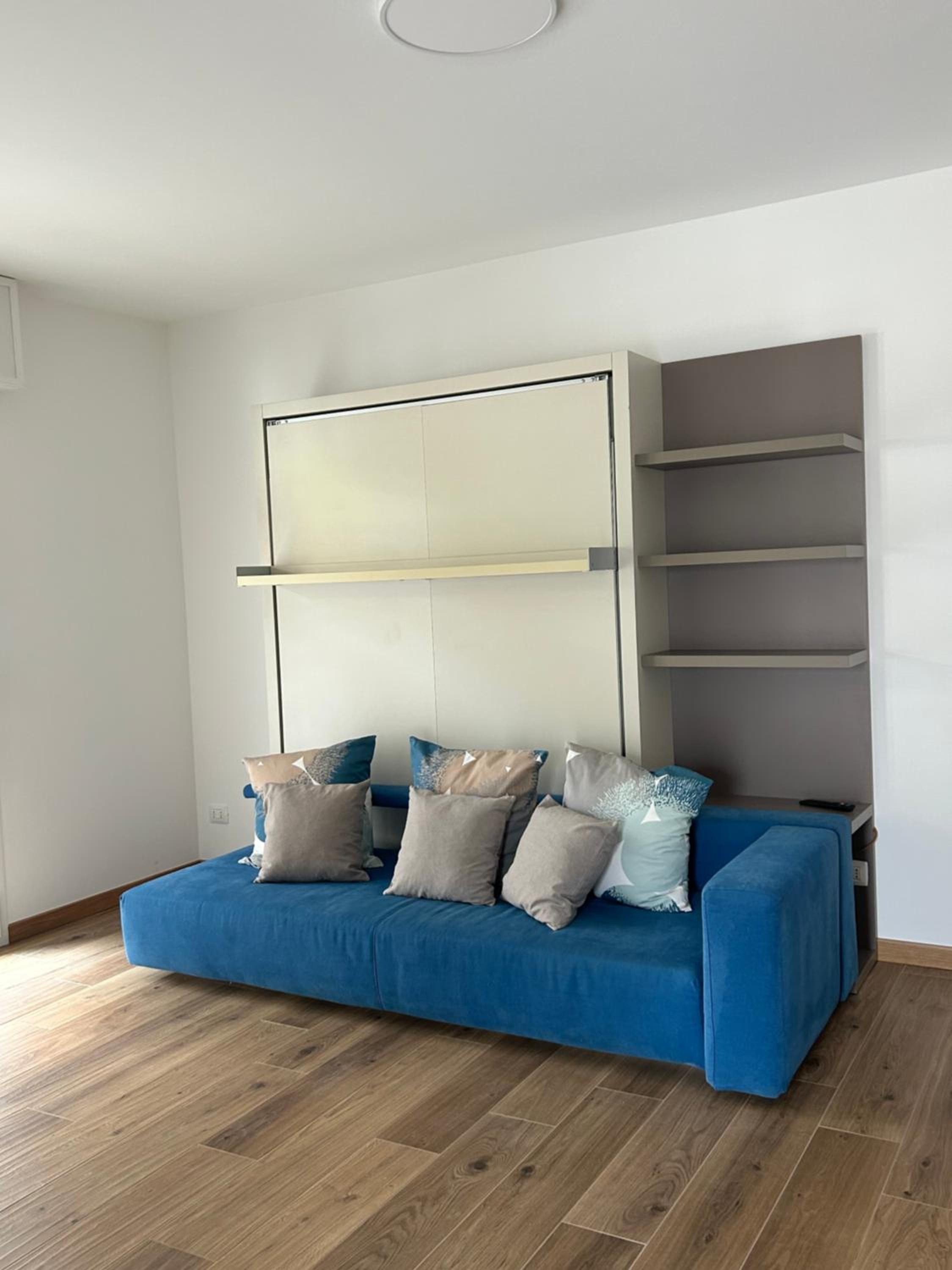 One-Bedroom House photo 1