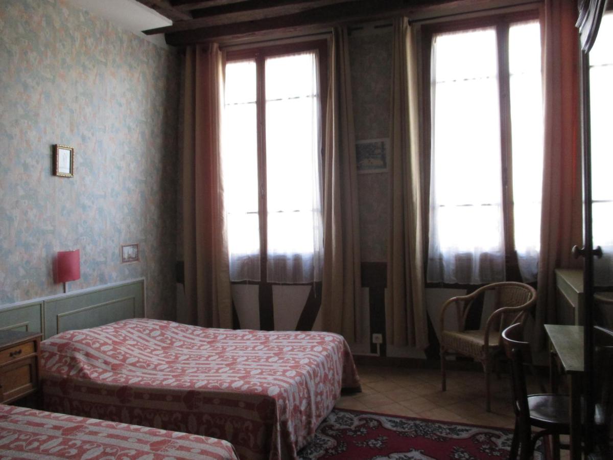 Triple Room (check-in not possible after 9 p.m.) photo 3