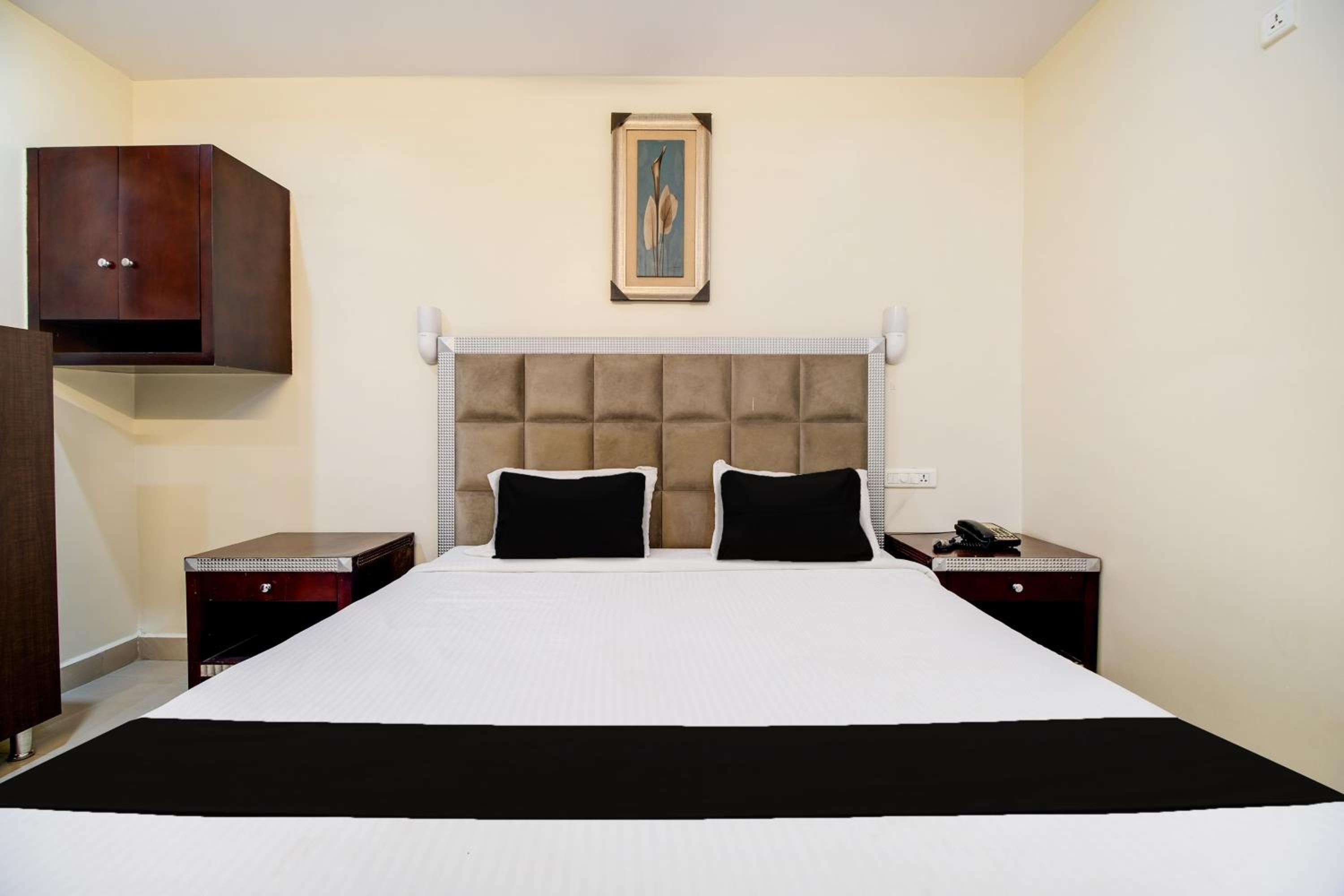 Standard Double Room - Photo 6