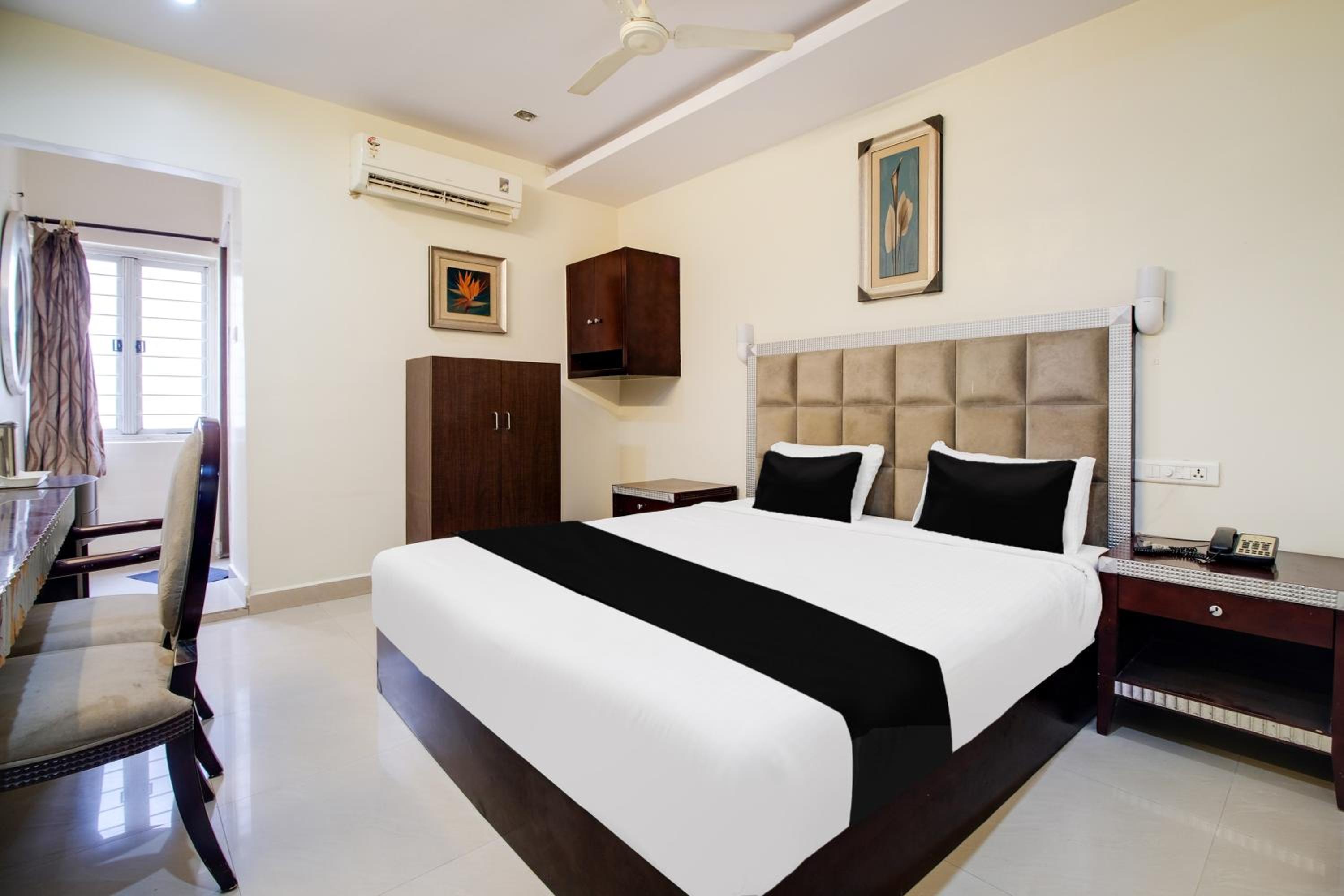Standard Double Room - Photo 4