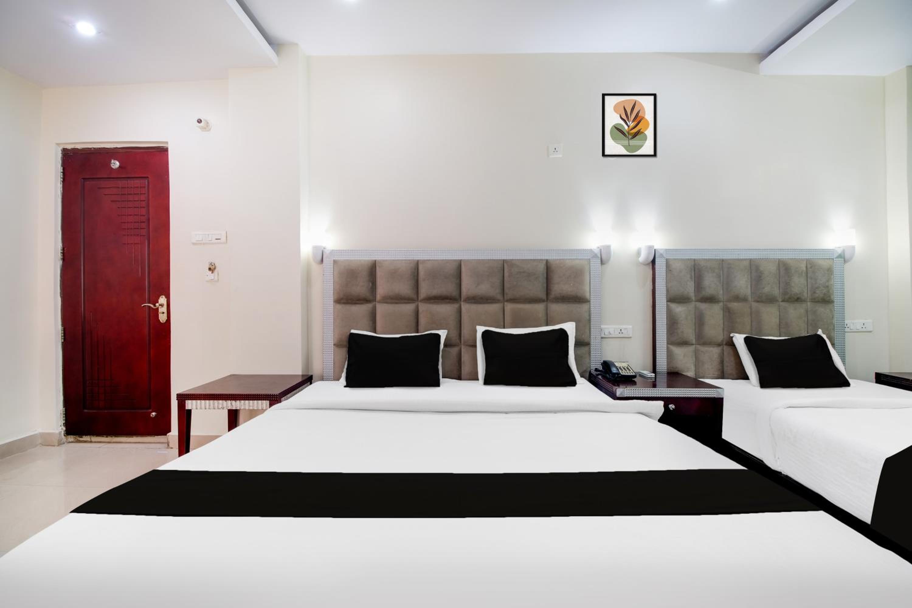 Standard Double Room - Photo 5
