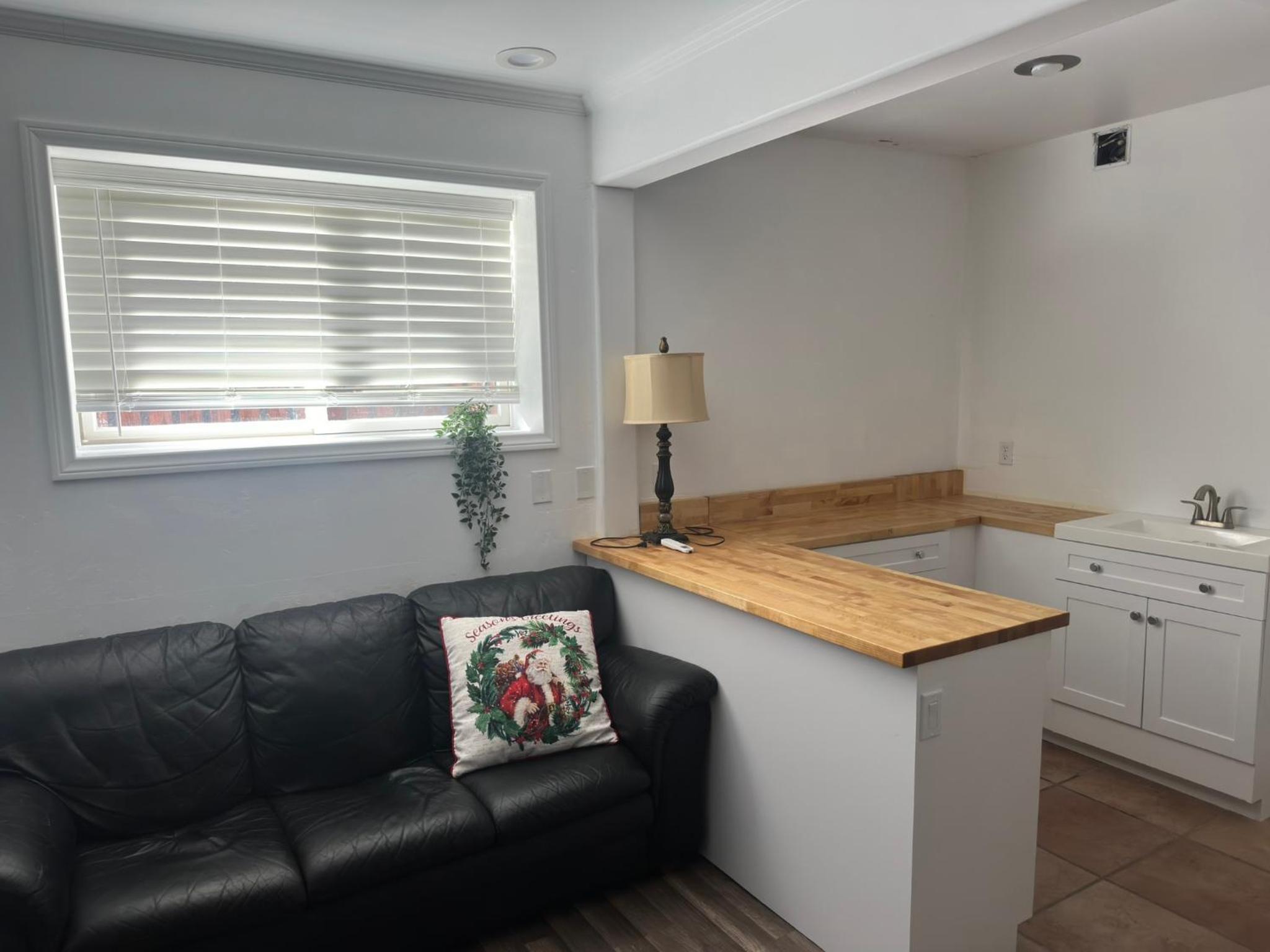 Four-Bedroom House photo 3