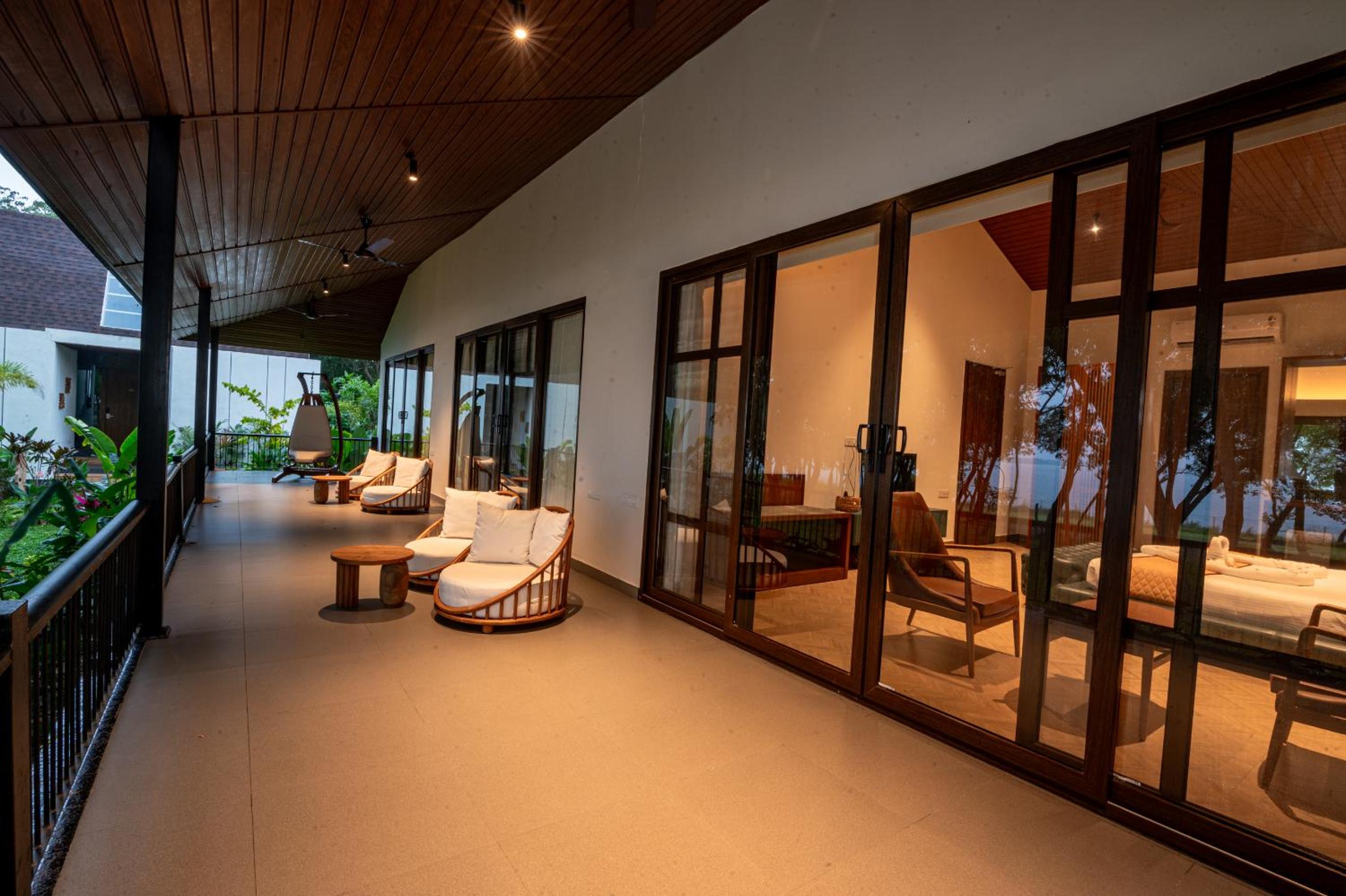 Prestigious Villa photo 2