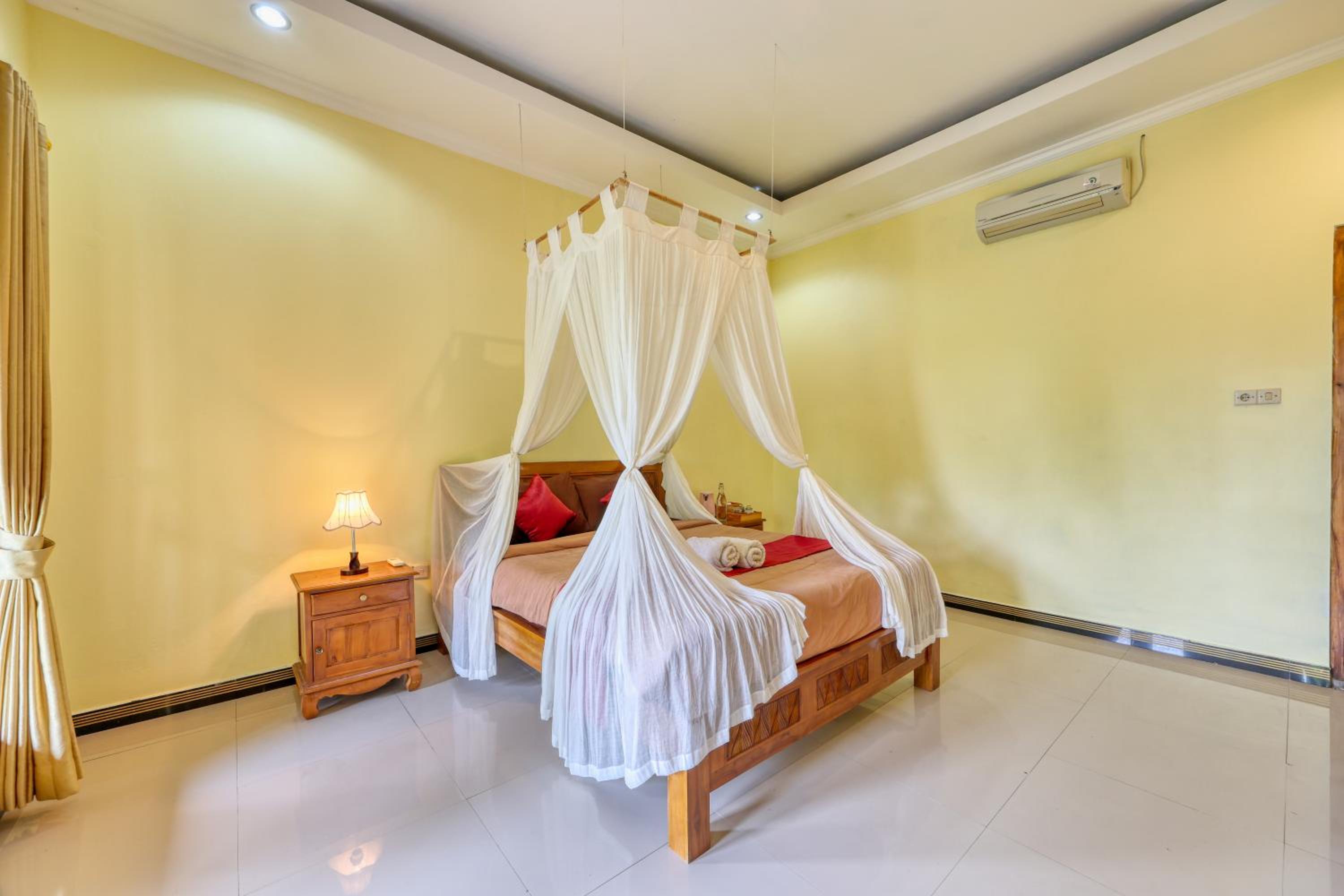 Double Room with Private Bathroom - Photo 5