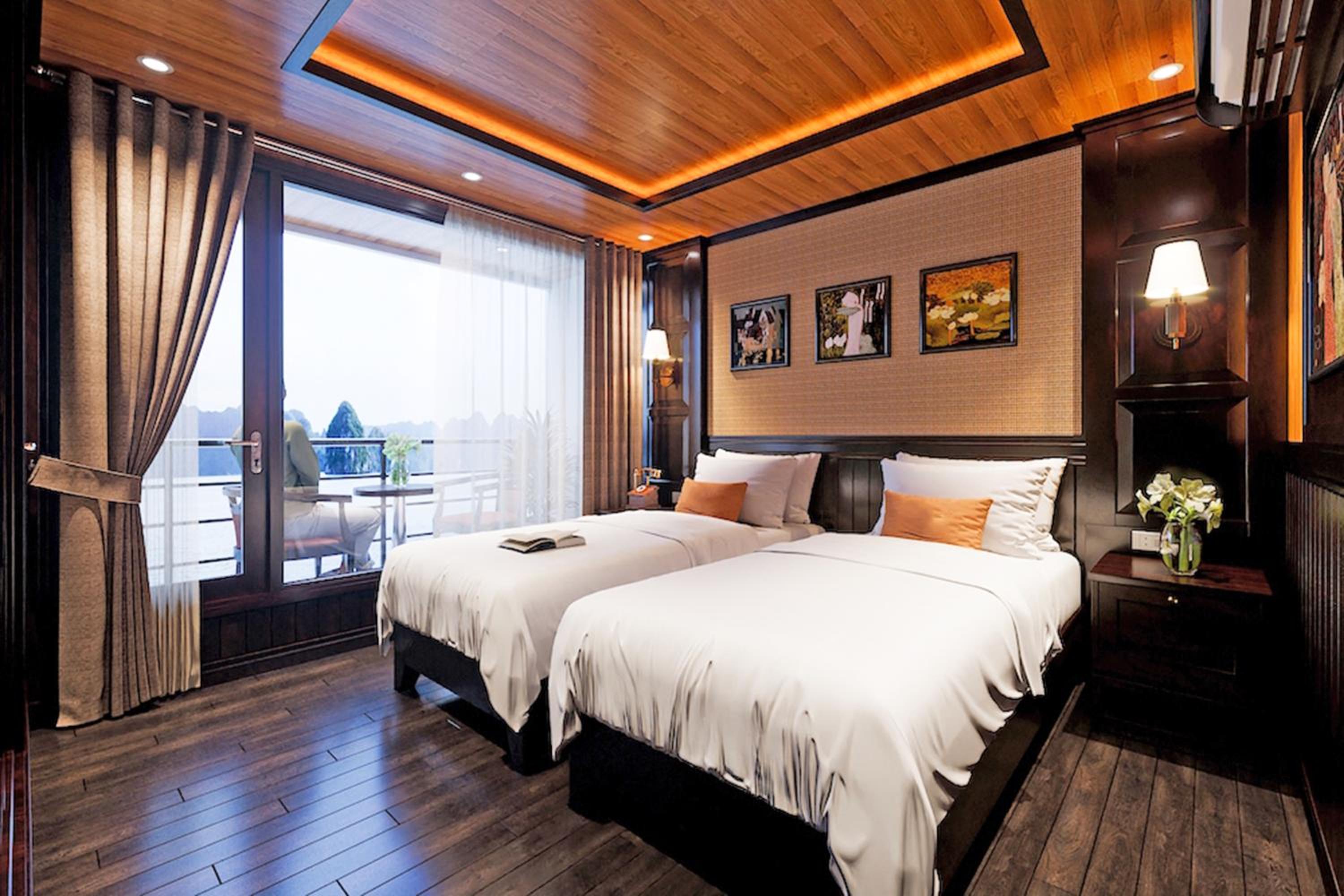 Junior Suite with Balcony photo 1