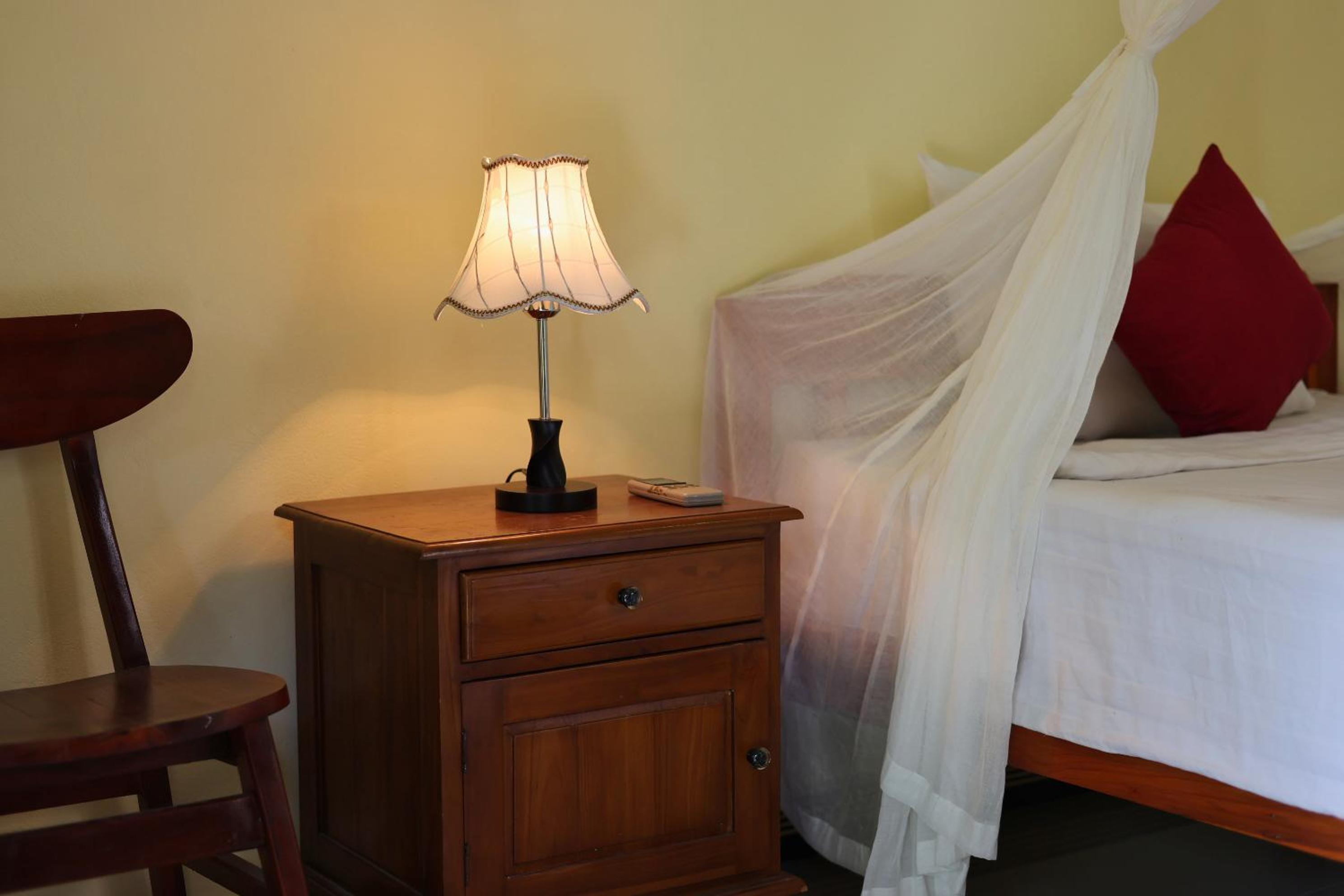 Double Room with Private Bathroom - Photo 15